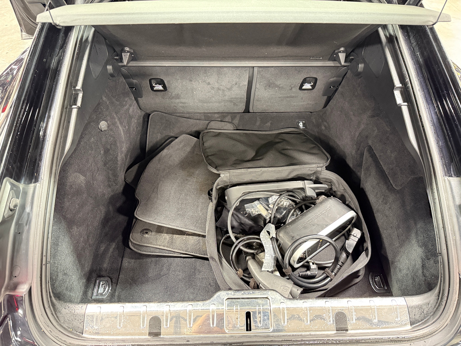 Thumbnail: 2018 Porsche Panamera - 6