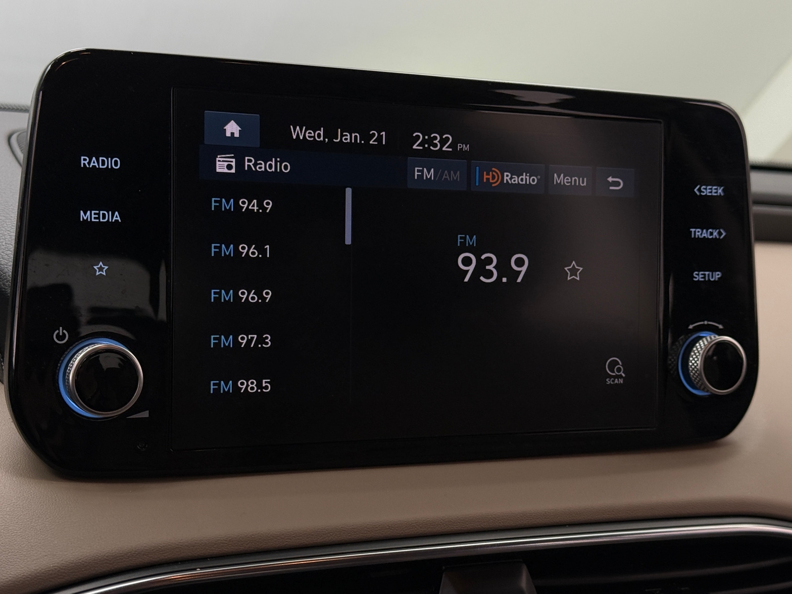 Thumbnail: 2023 Hyundai Santa Fe - 4