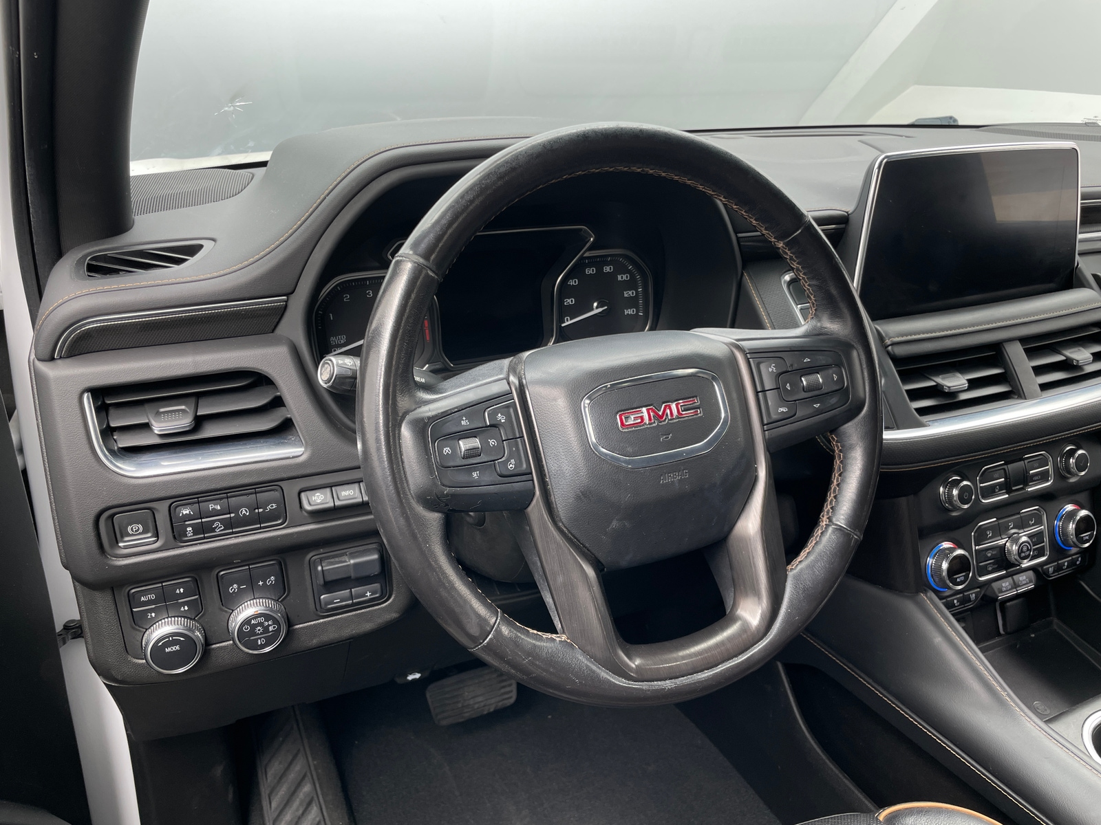 Thumbnail: 2021 GMC Yukon XL - 4