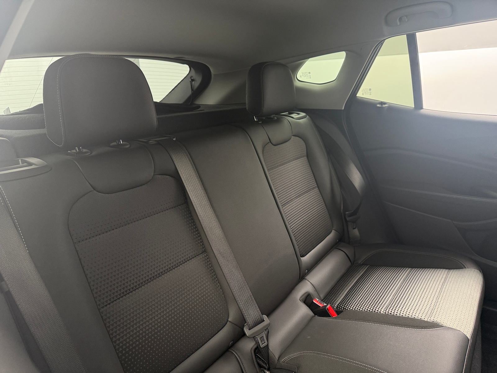 Thumbnail: 2025 Chevrolet Trax - 6