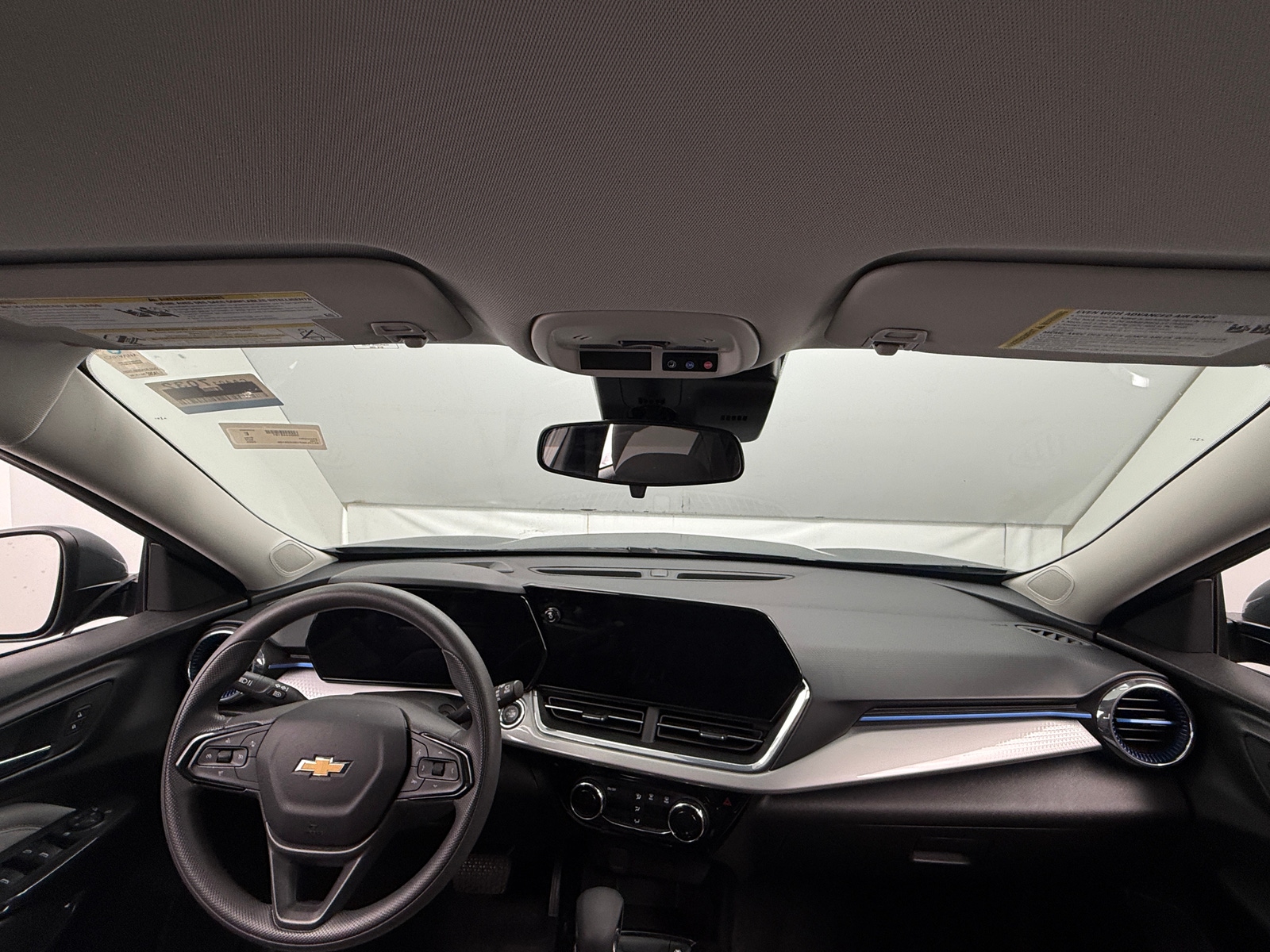 Thumbnail: 2025 Chevrolet Trax - 3