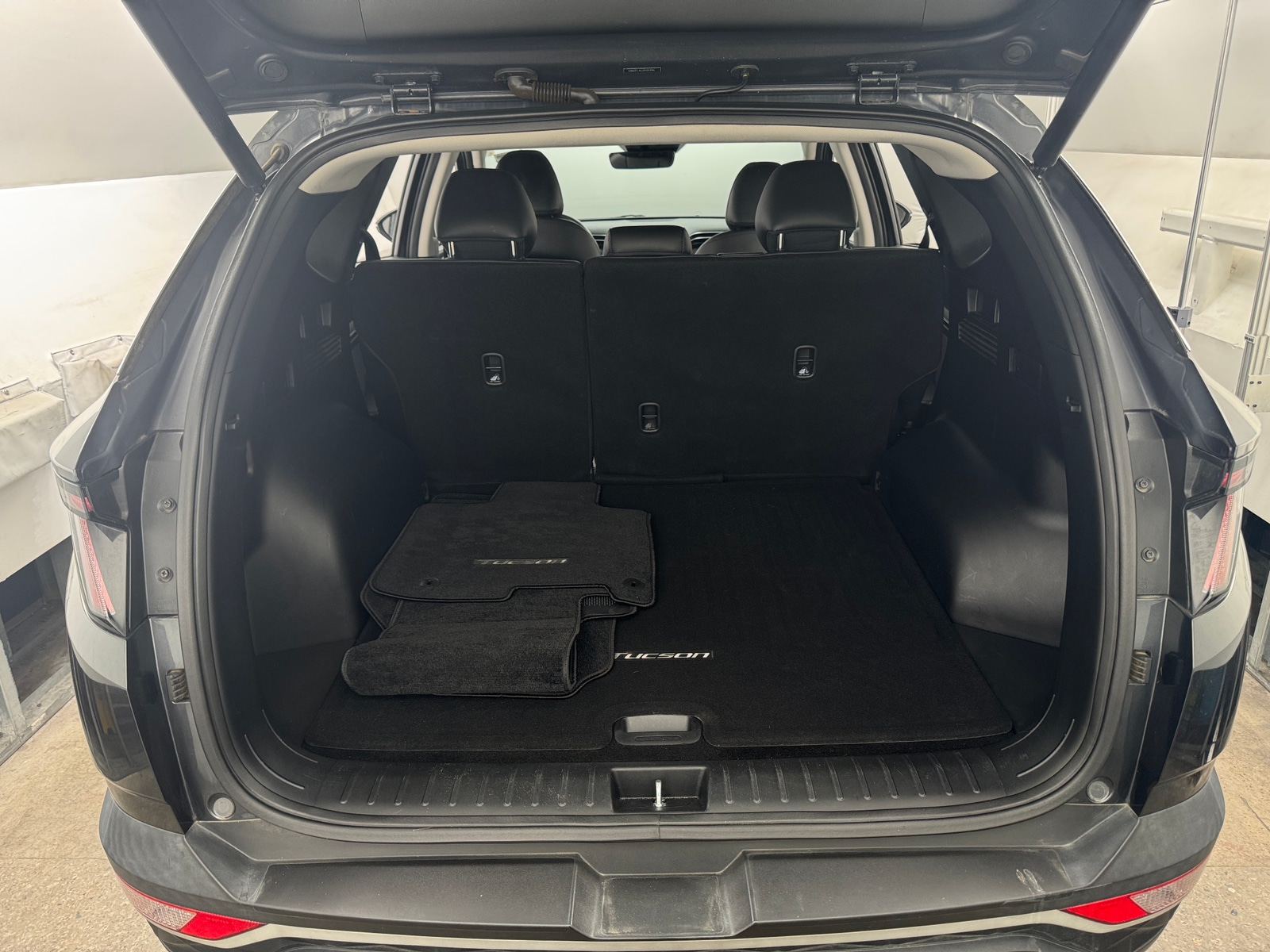 Thumbnail: 2023 Hyundai Tucson - 7