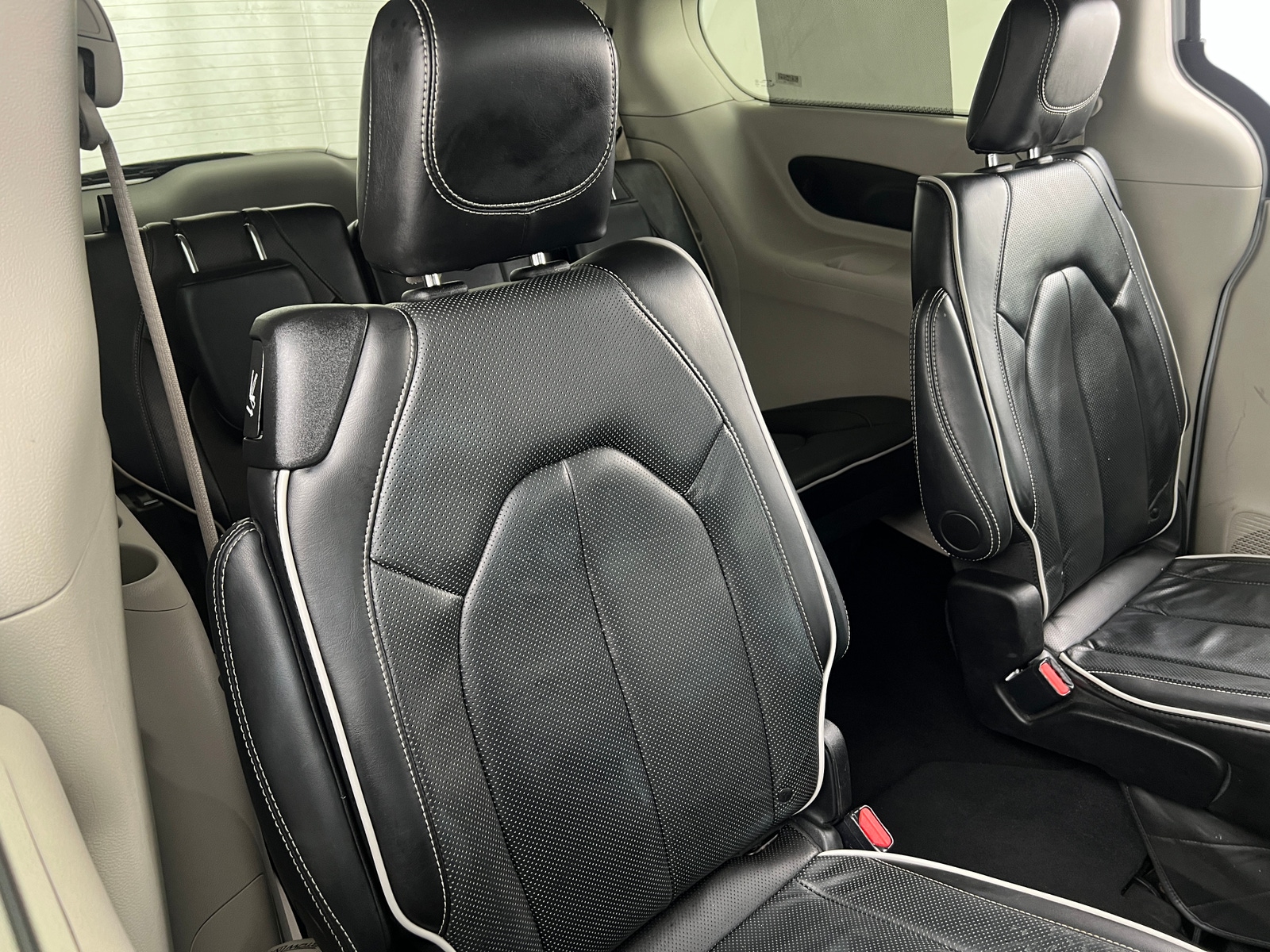 Thumbnail: 2024 Chrysler Pacifica - 5