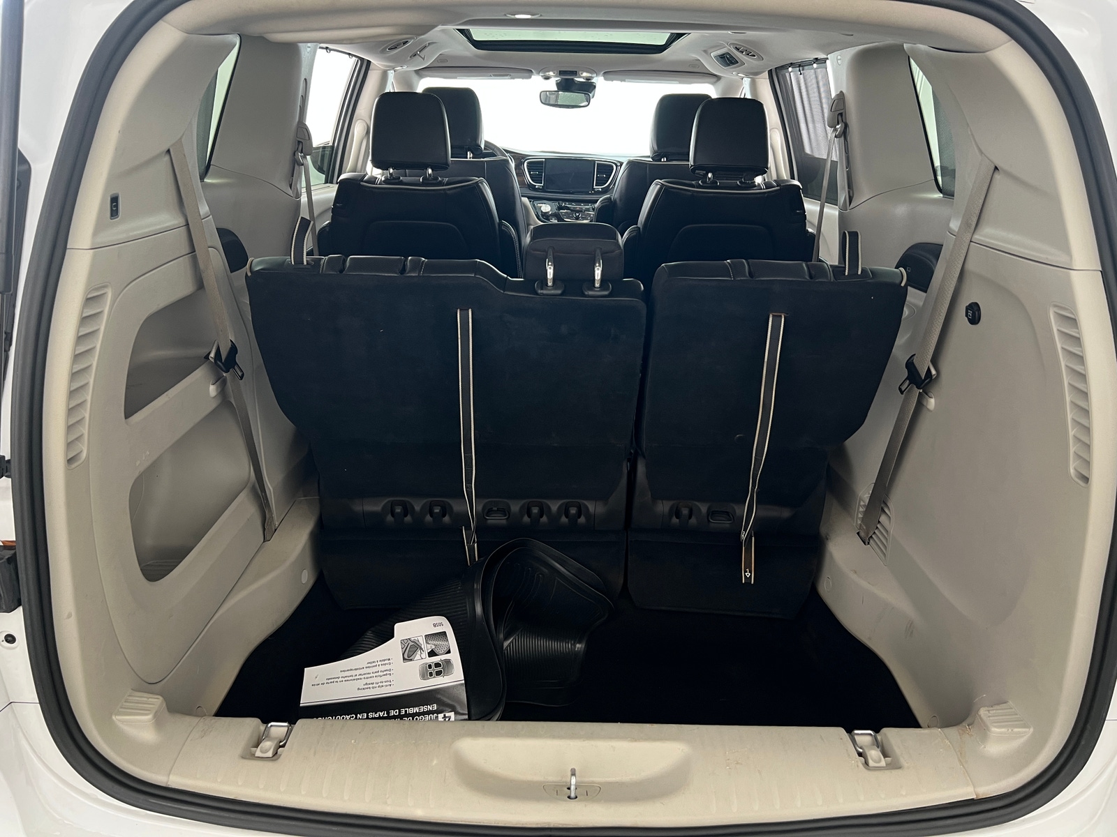 Thumbnail: 2024 Chrysler Pacifica - 6