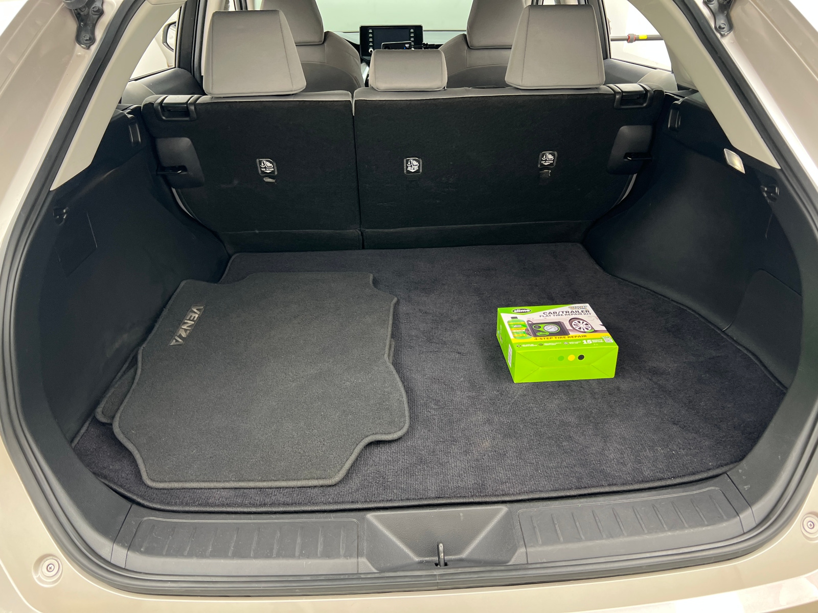 Thumbnail: 2022 Toyota Venza - 7