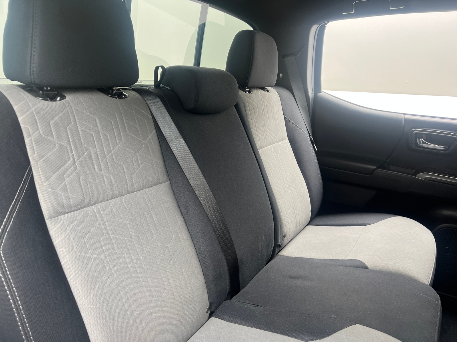 Thumbnail: 2020 Toyota Tacoma - 6