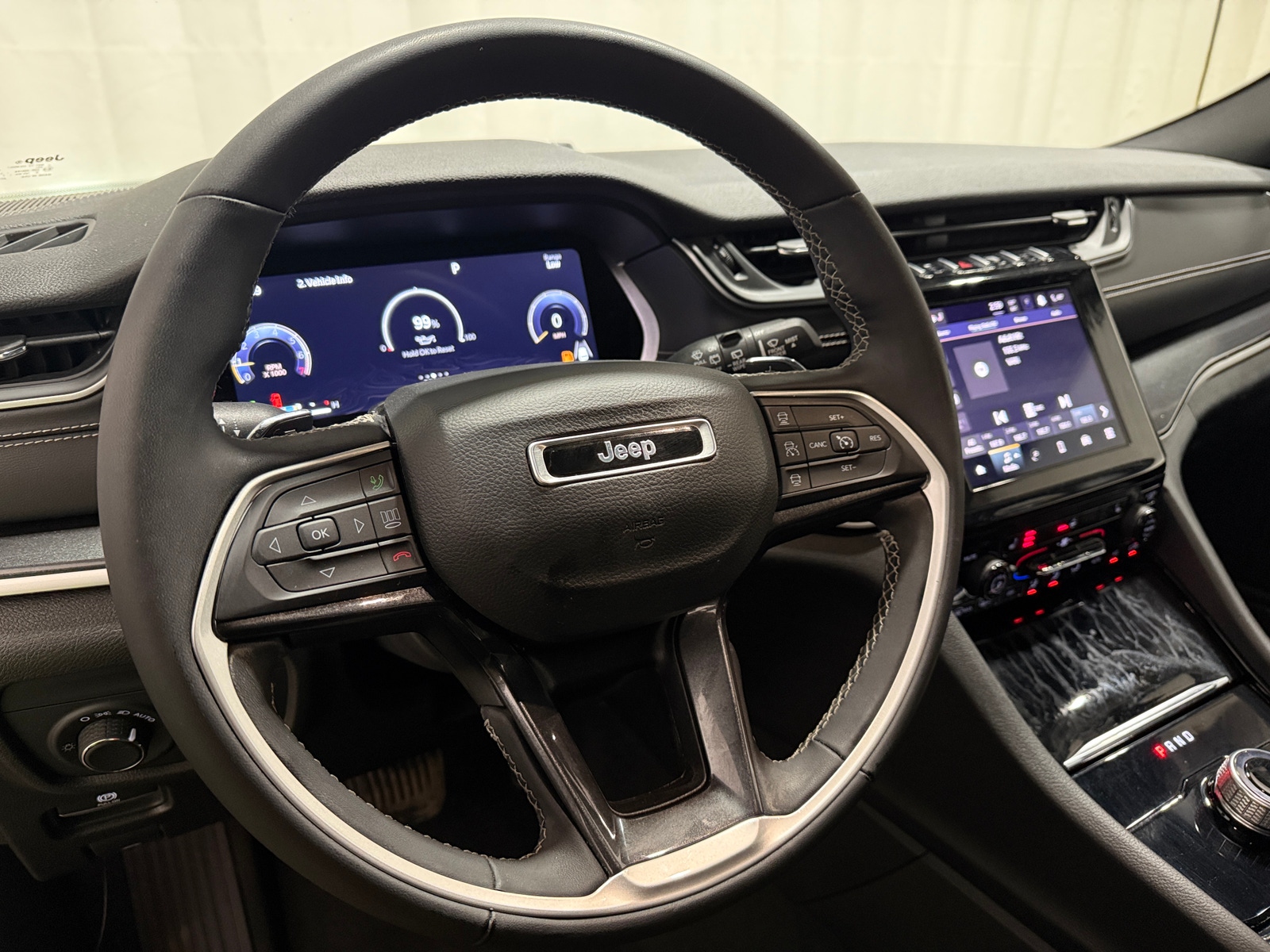 Thumbnail: 2023 Jeep Grand Cherokee - 5