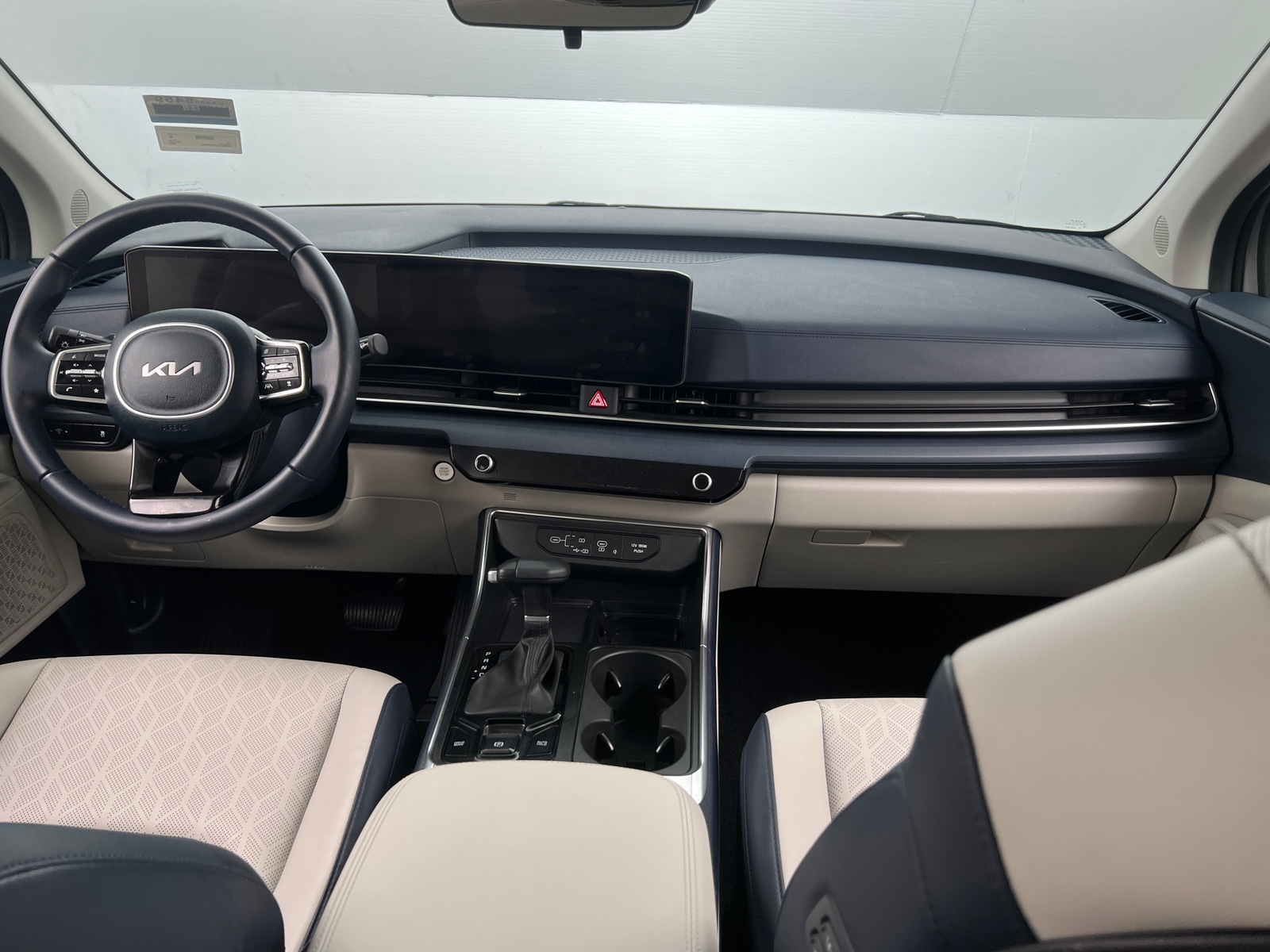 Thumbnail: 2025 Kia Carnival - 2