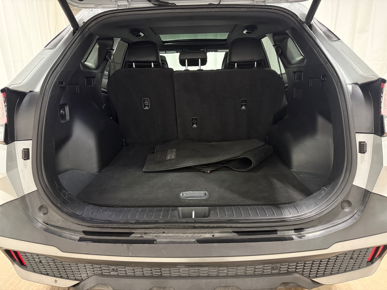 Thumbnail: 2023 Kia Sportage - 6