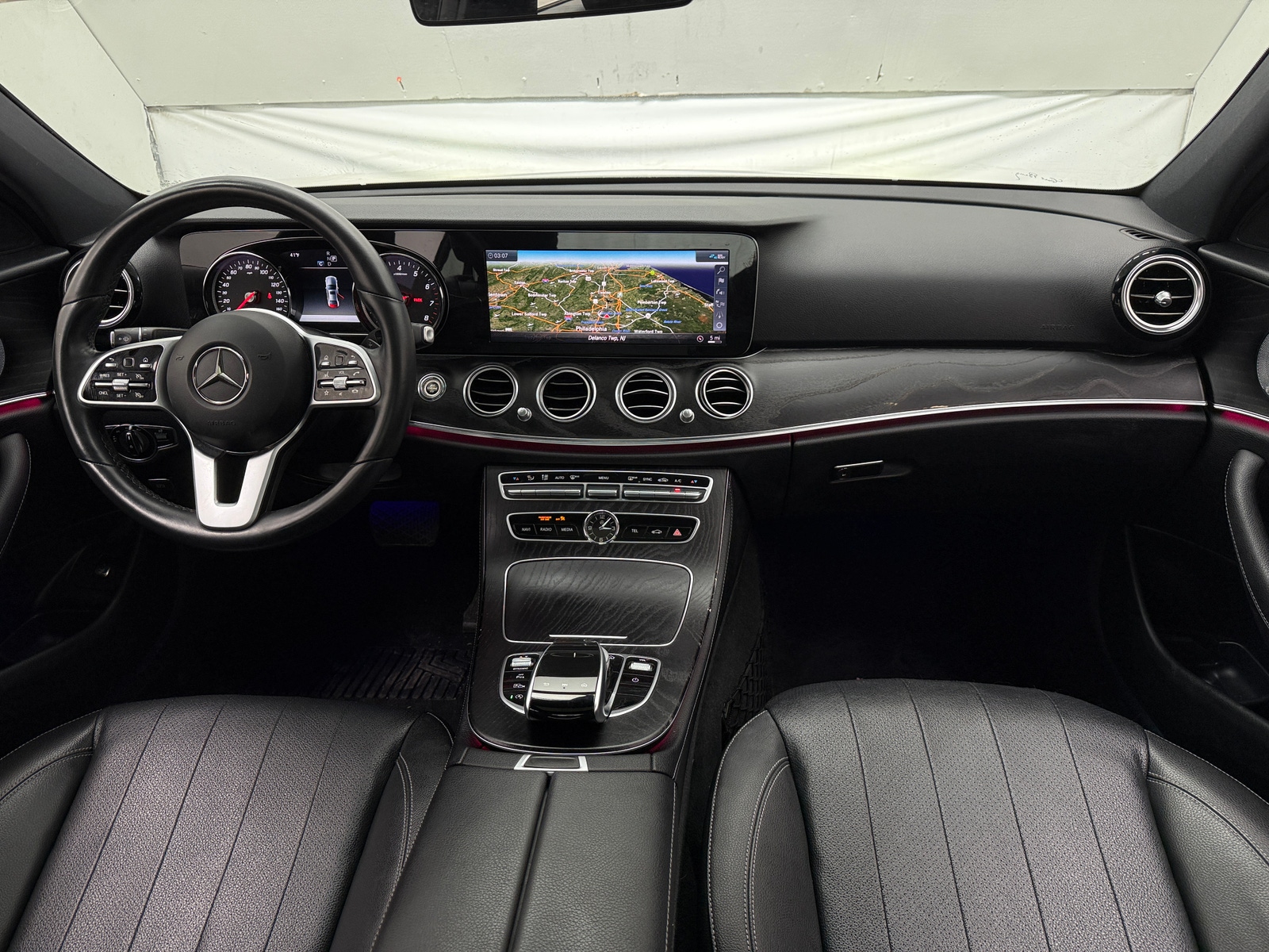 Thumbnail: 2019 Mercedes-Benz E-Class - 2