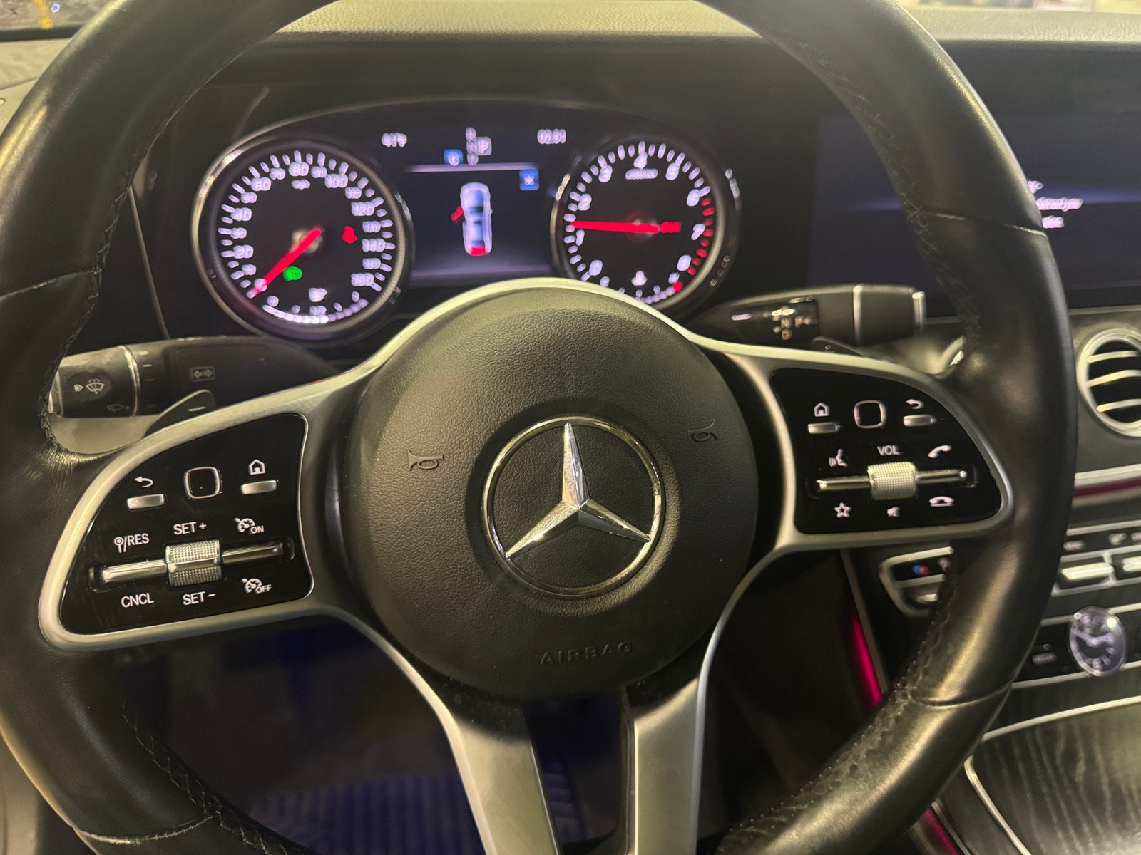 Thumbnail: 2019 Mercedes-Benz E-Class - 4