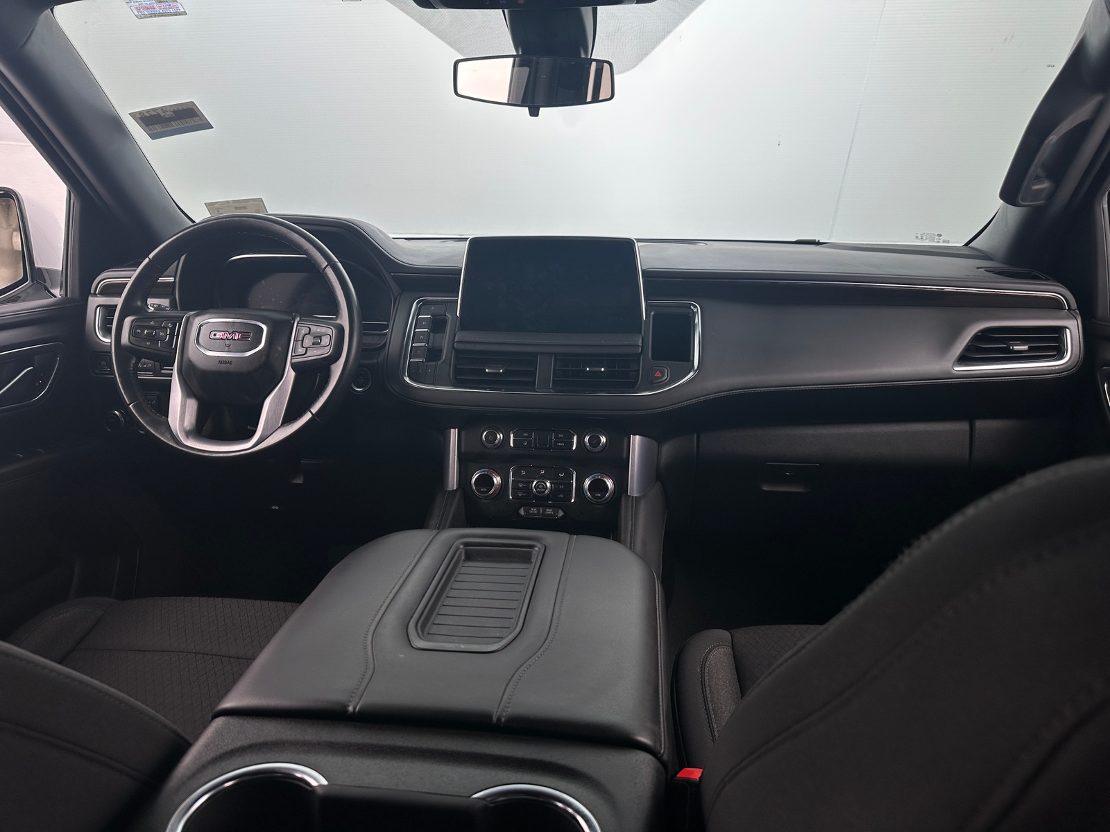 Thumbnail: 2022 GMC Yukon - 3