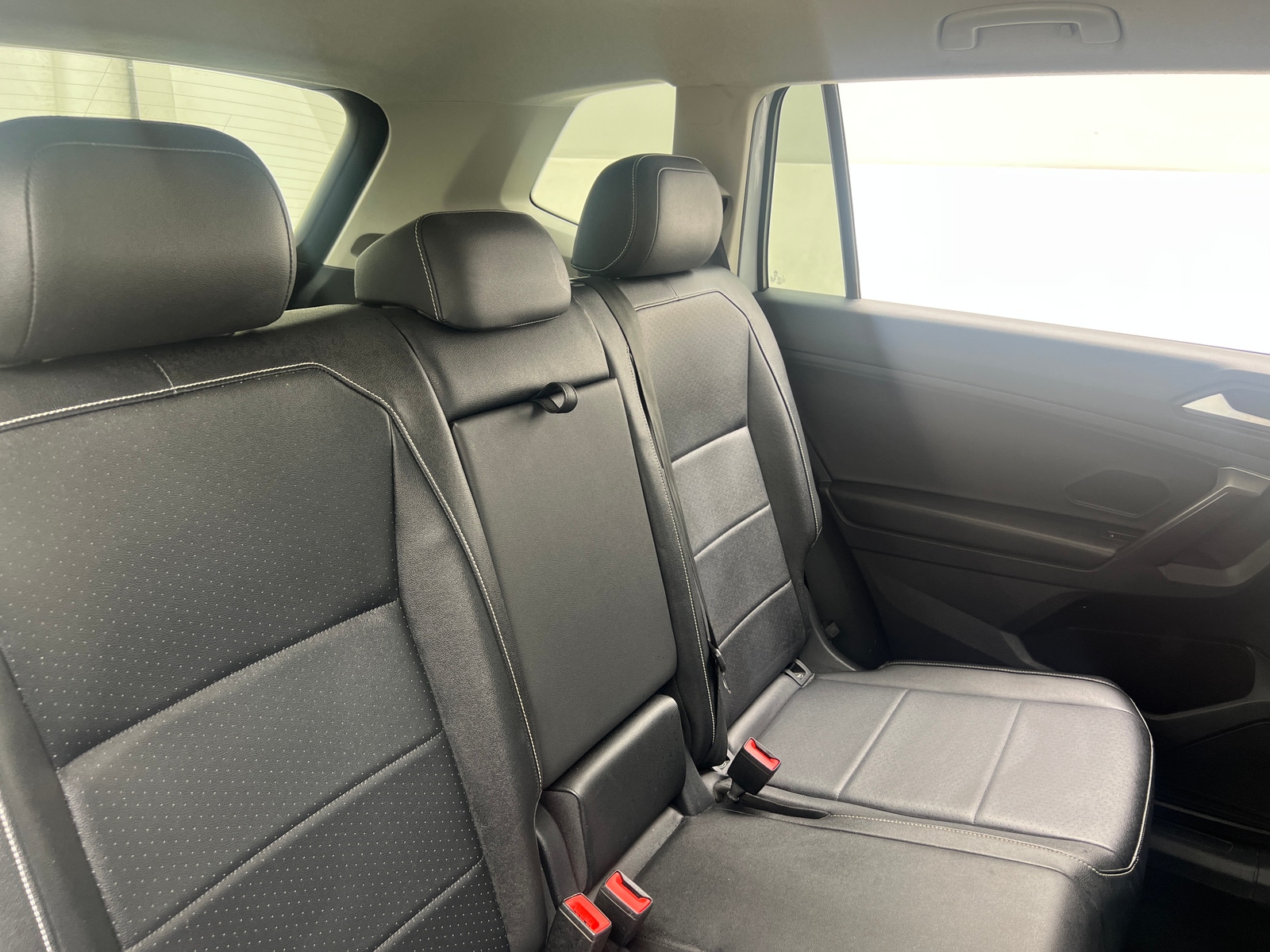 Thumbnail: 2021 Volkswagen Tiguan - 5