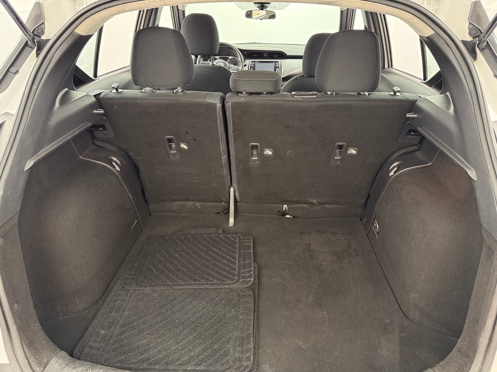 Thumbnail: 2020 Nissan Kicks - 7