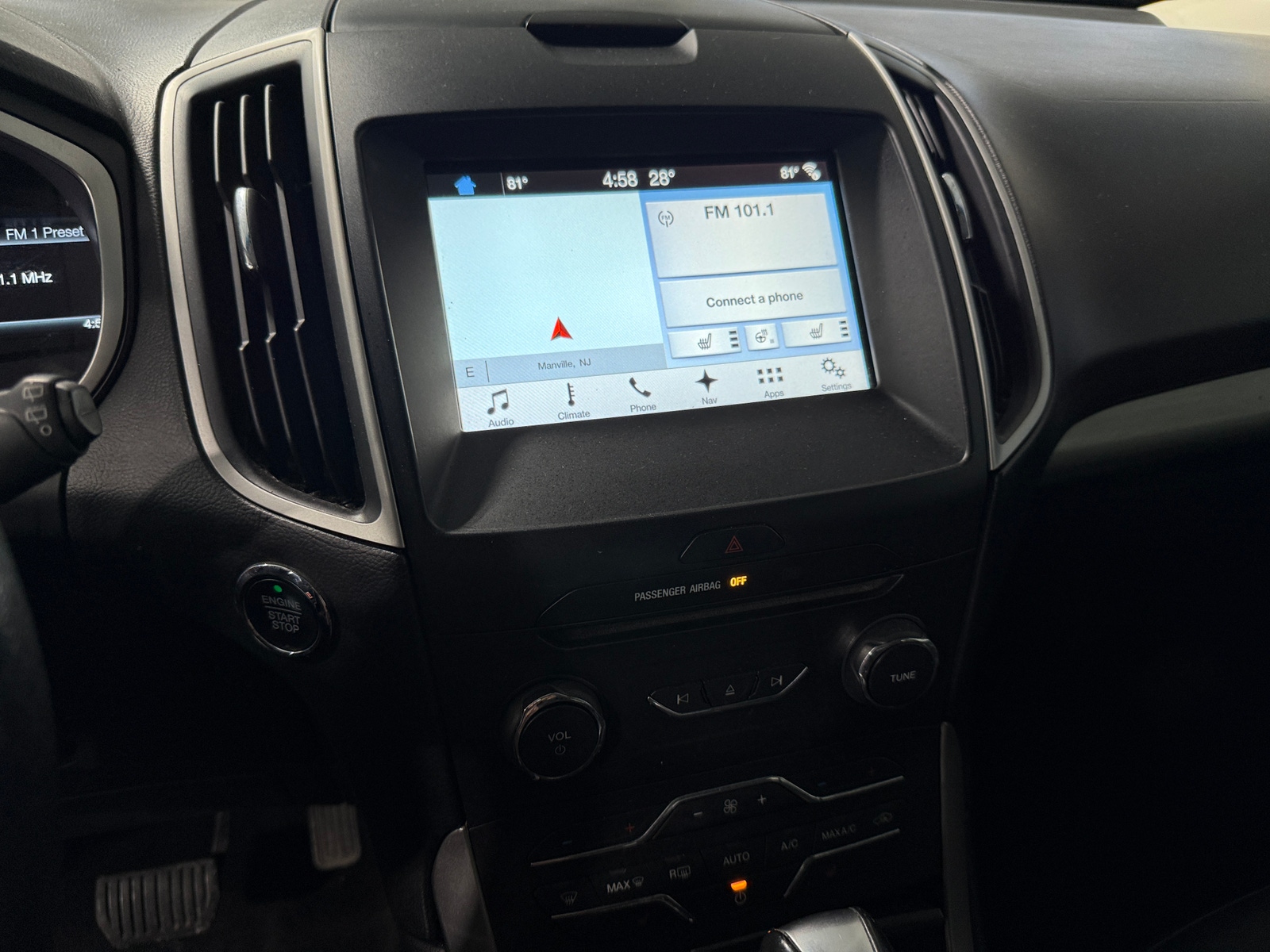 Thumbnail: 2018 Ford Edge - 4