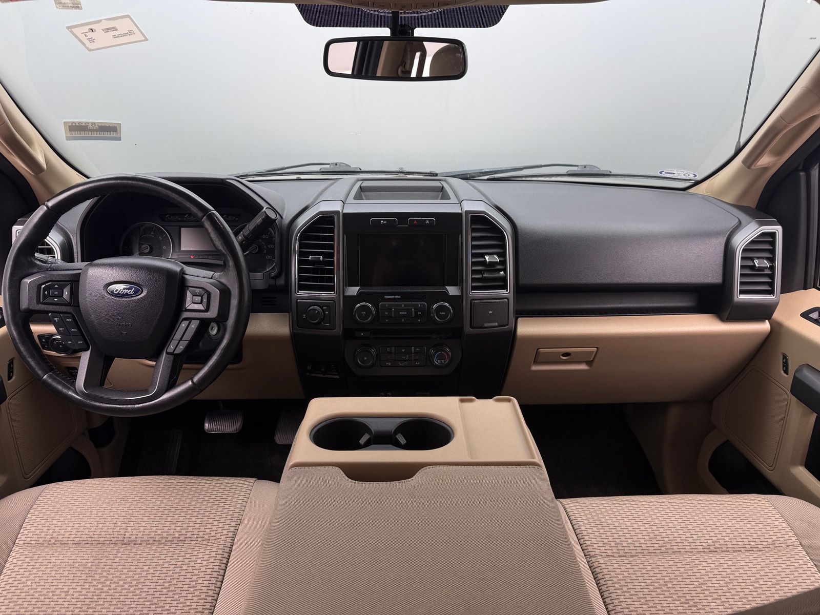 Thumbnail: 2018 Ford Econoline - 3