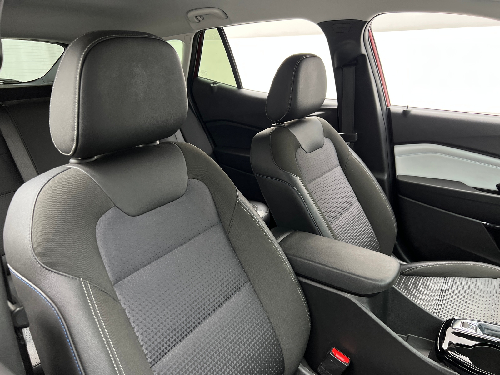 Thumbnail: 2025 Chevrolet Trax - 2