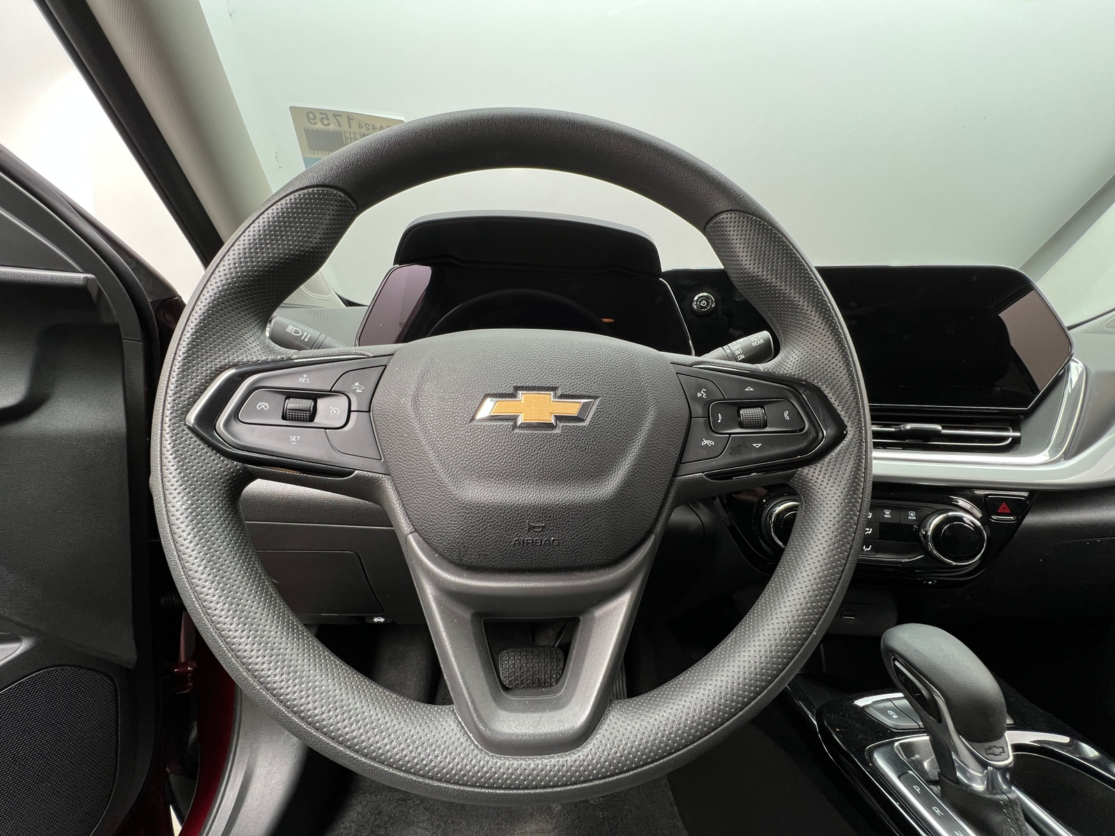 Thumbnail: 2025 Chevrolet Trax - 5