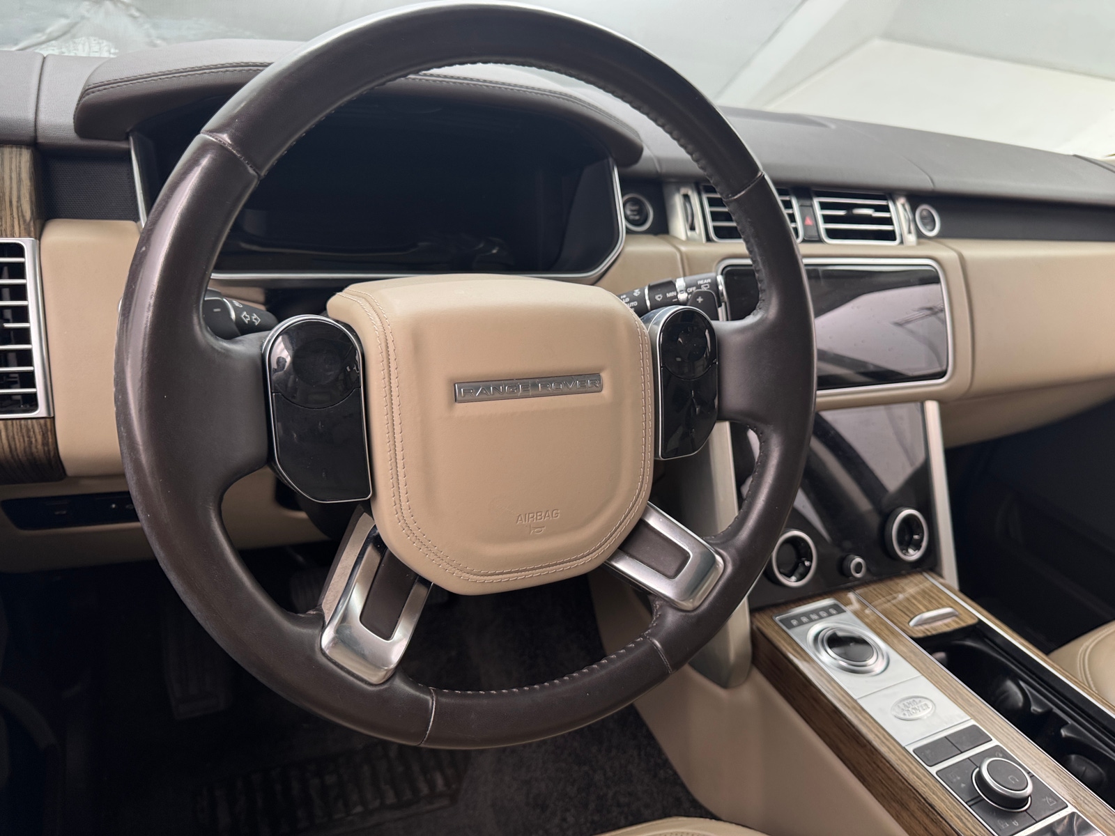 Thumbnail: 2020 Land Rover Range Rover - 4