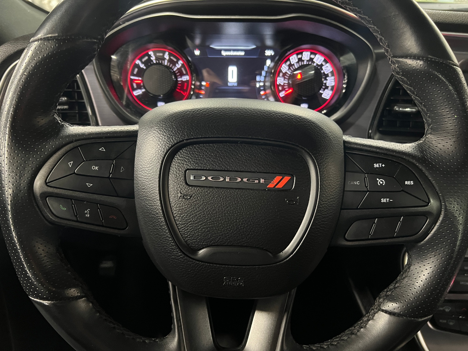 Thumbnail: 2022 Dodge Challenger - 4