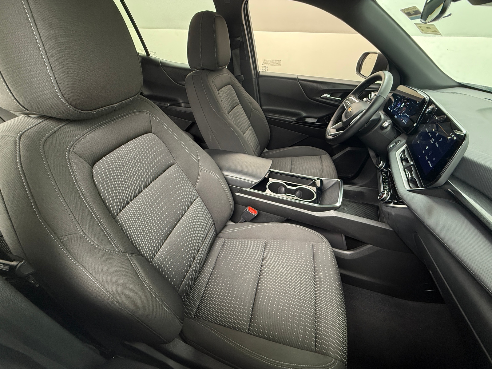 Thumbnail: 2025 Chevrolet Equinox - 2