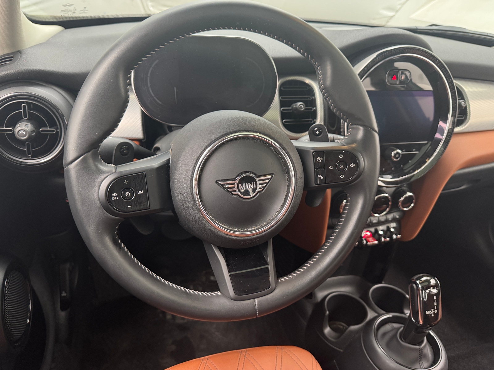 Thumbnail: 2022 MINI Cooper Hardtop - 4