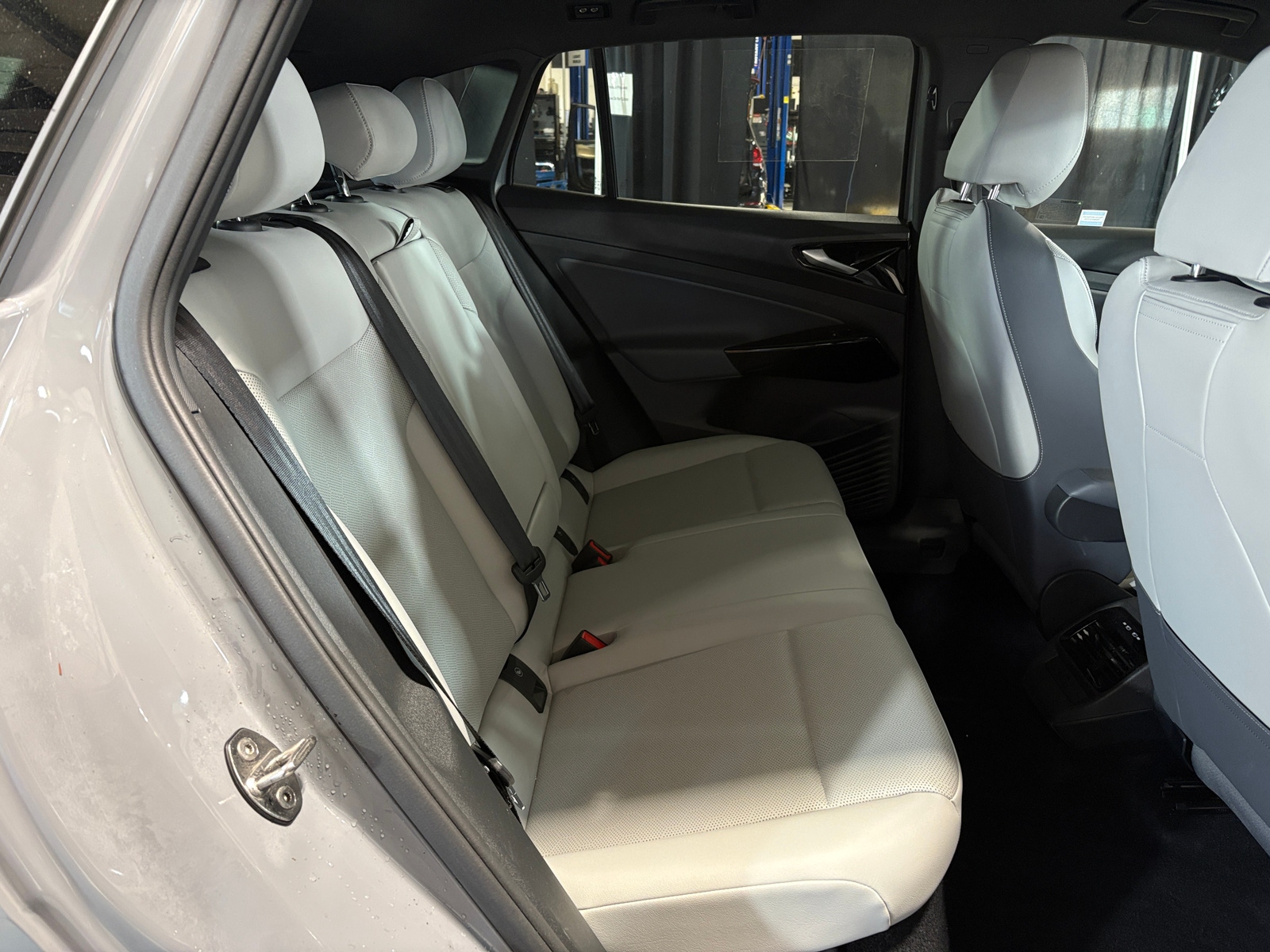 Thumbnail: 2022 Volkswagen ID.4 - 5