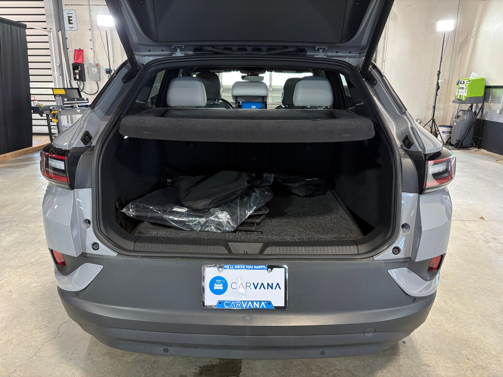 Thumbnail: 2022 Volkswagen ID.4 - 6