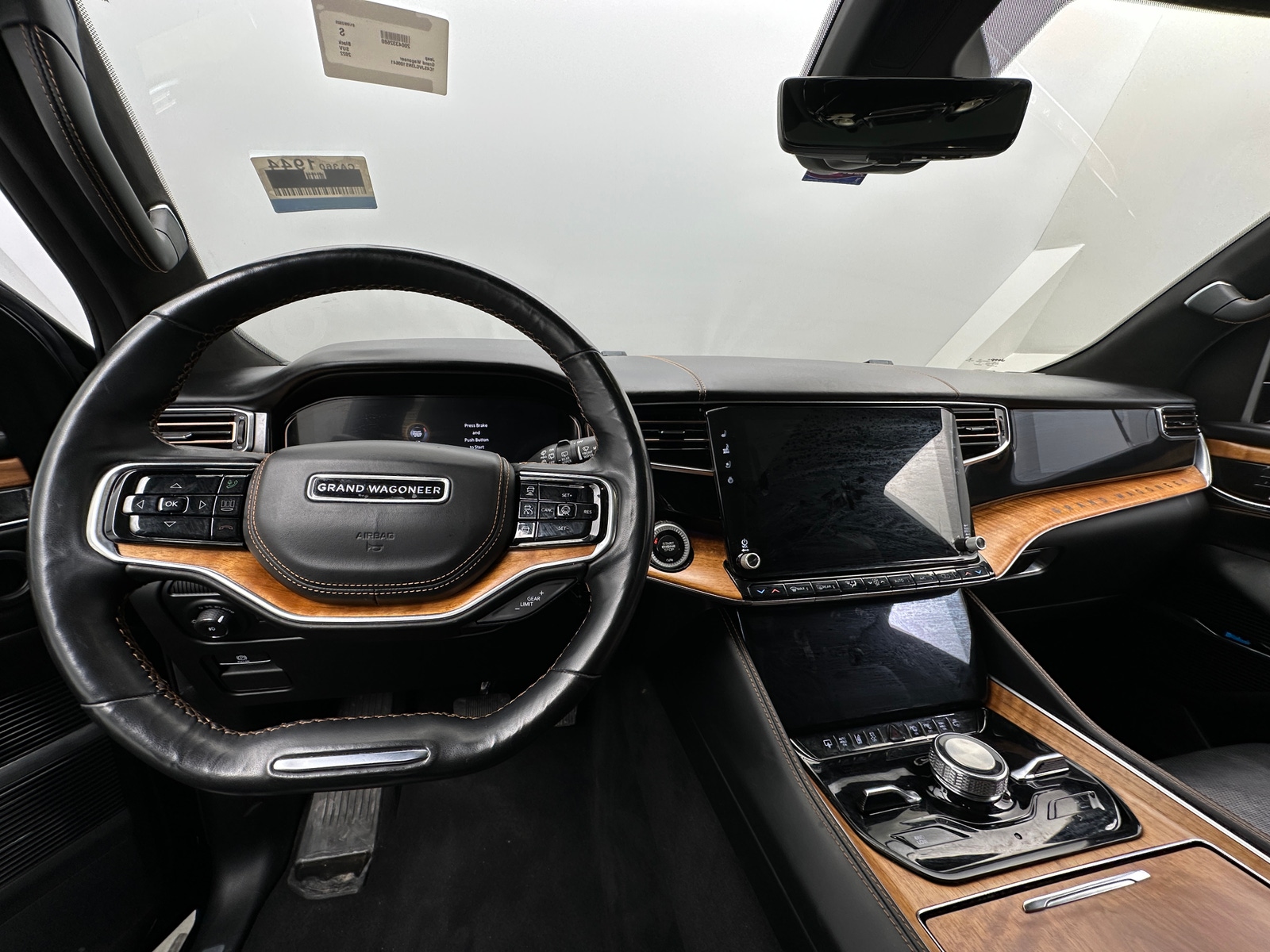 Thumbnail: 2022 Jeep Grand Wagoneer - 2