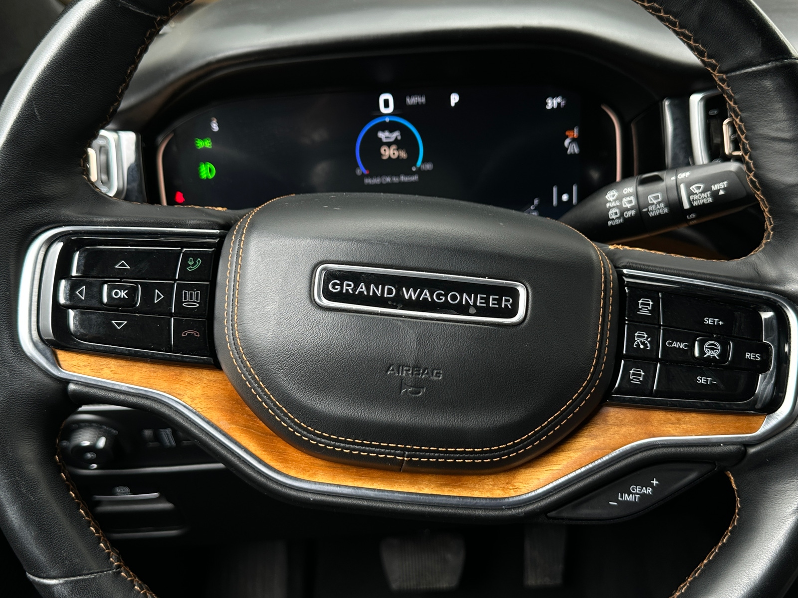 Thumbnail: 2022 Jeep Grand Wagoneer - 4