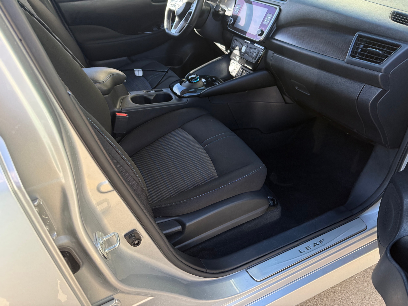 Thumbnail: 2025 Nissan Leaf - 2