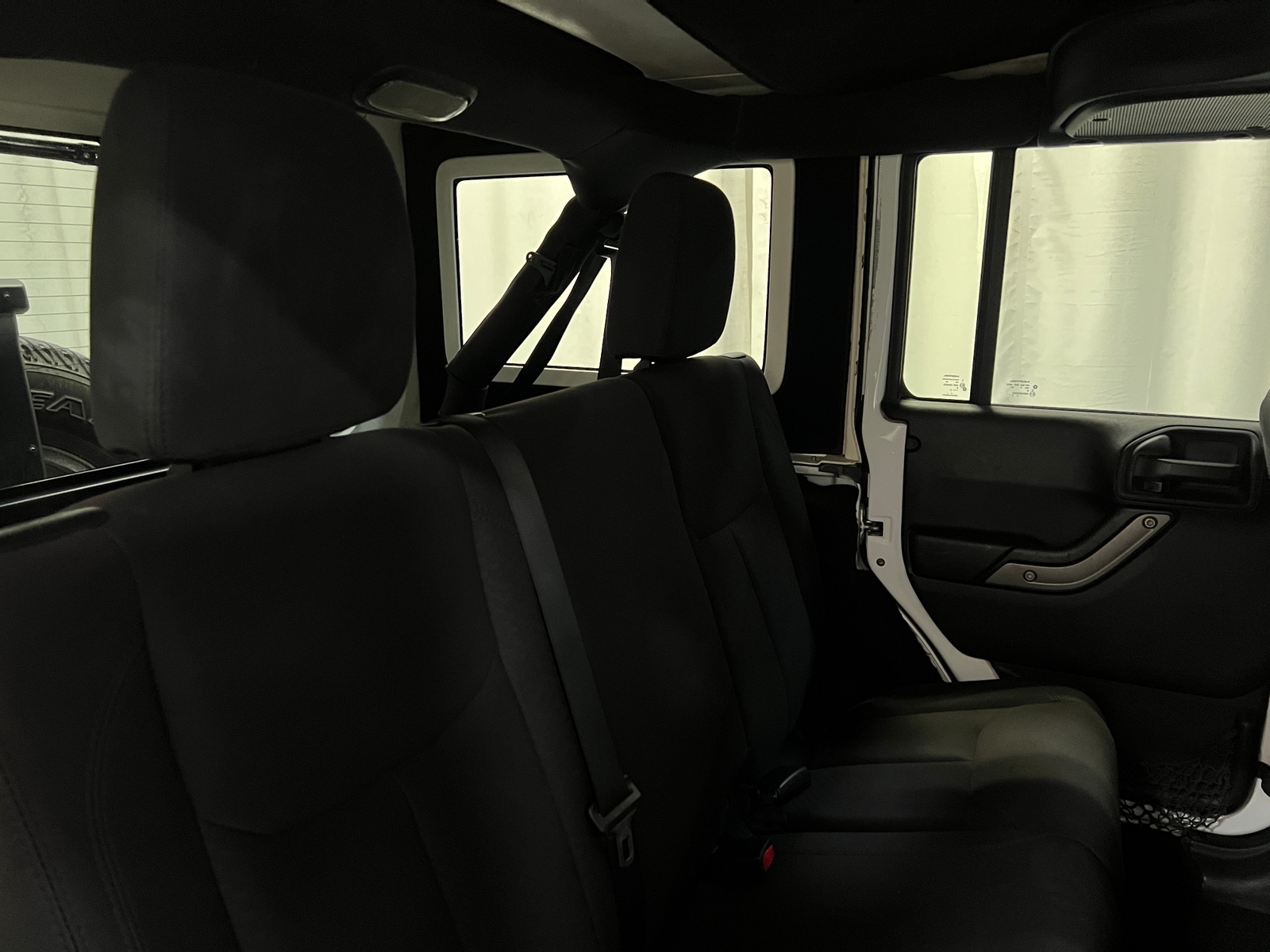 Thumbnail: 2015 Jeep Wrangler - 6