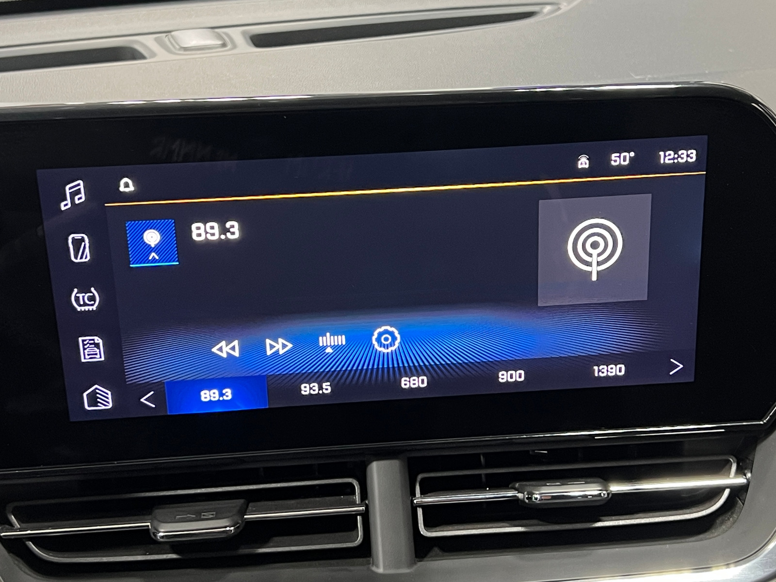 Thumbnail: 2025 Chevrolet Trax - 4