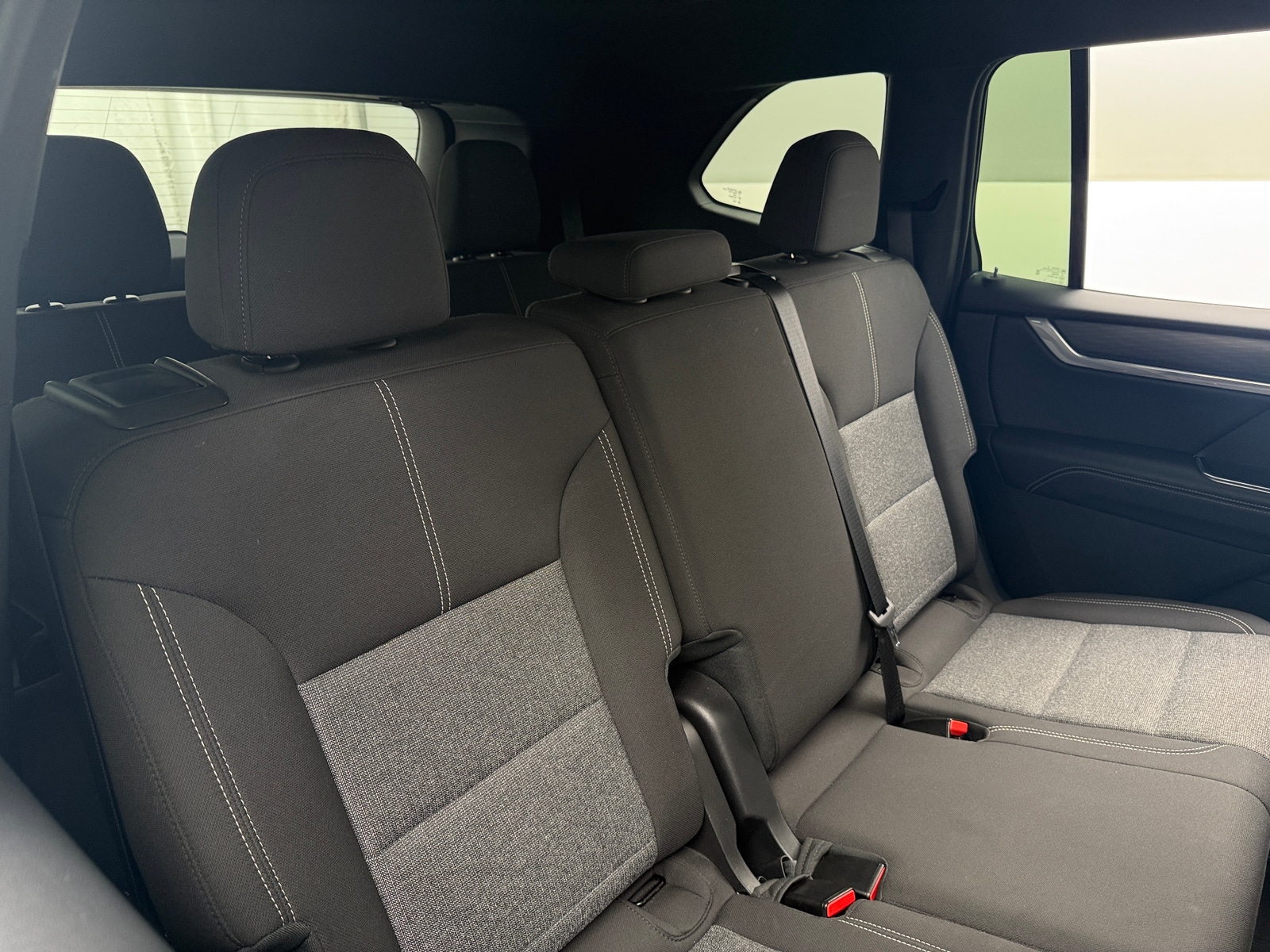 Thumbnail: 2025 GMC Acadia - 6