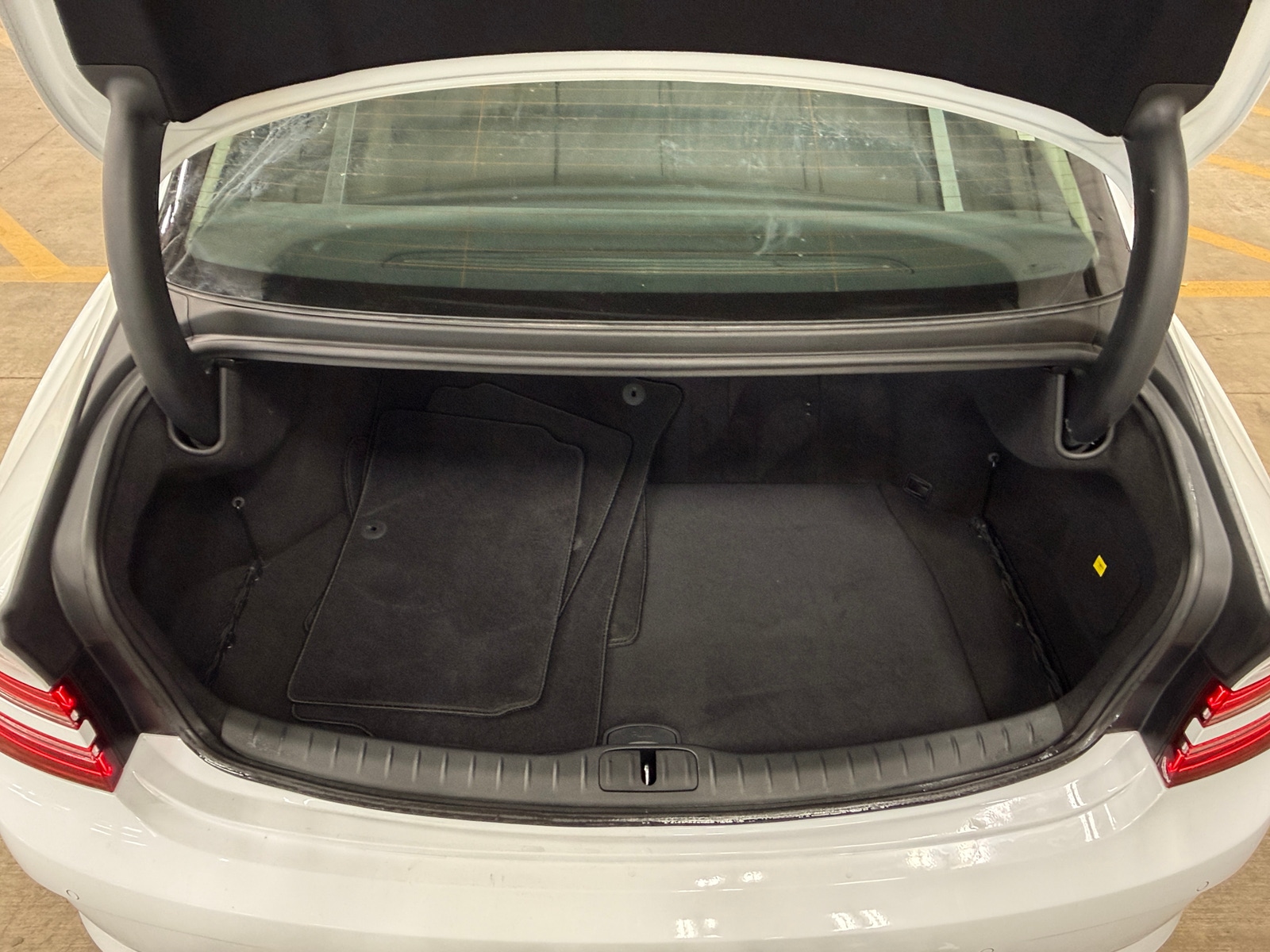 Thumbnail: 2024 Genesis G80 - 6