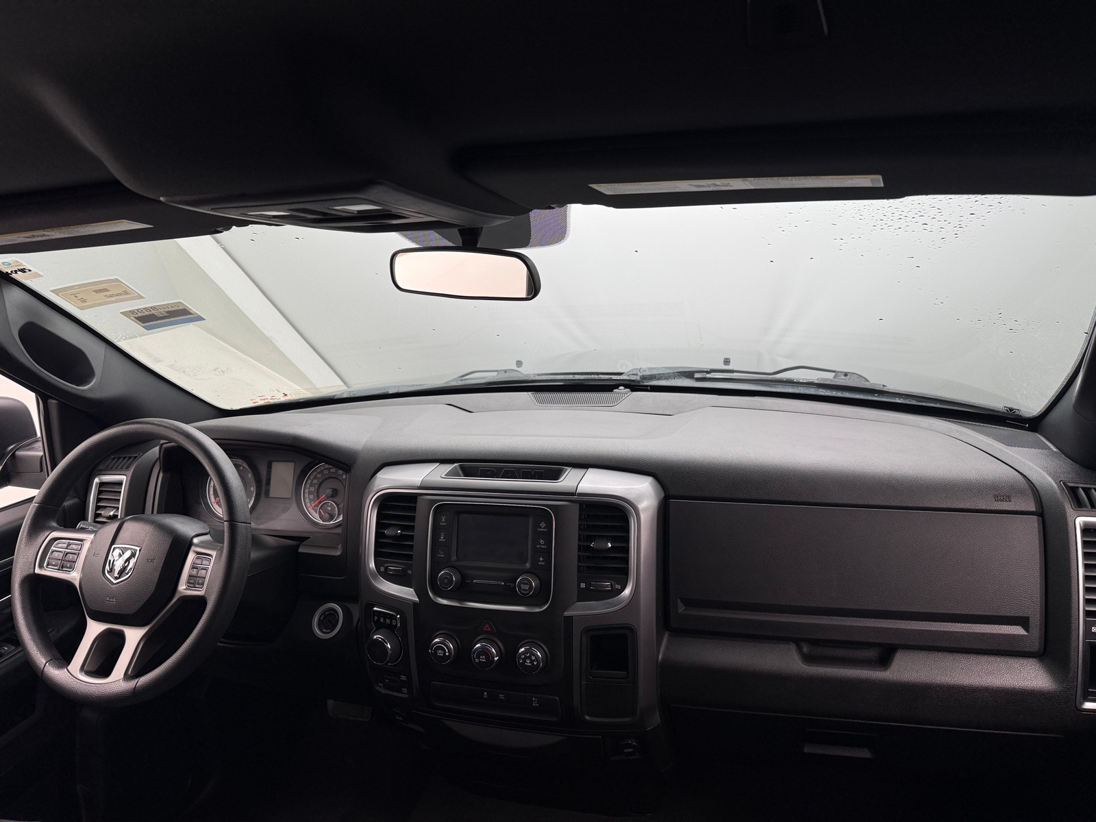 Thumbnail: 2022 RAM 1500 Classic - 3