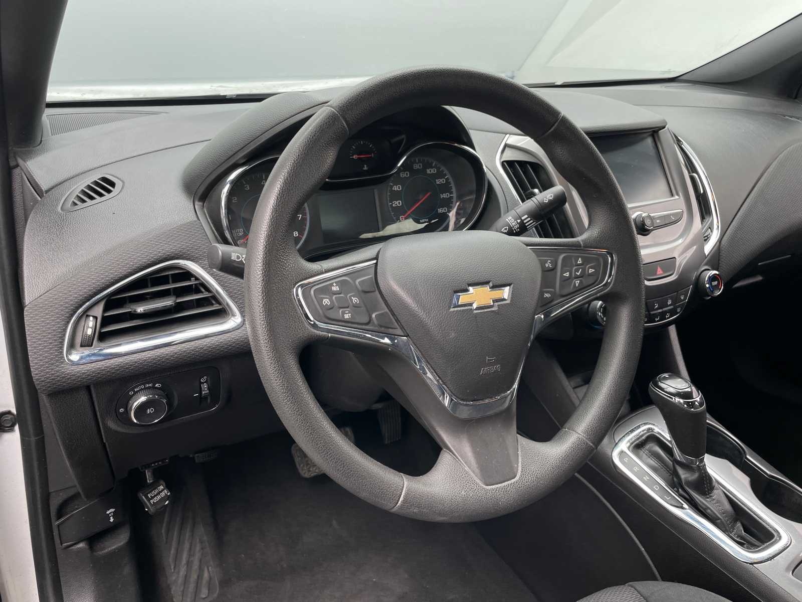 Thumbnail: 2017 Chevrolet Cruze - 5