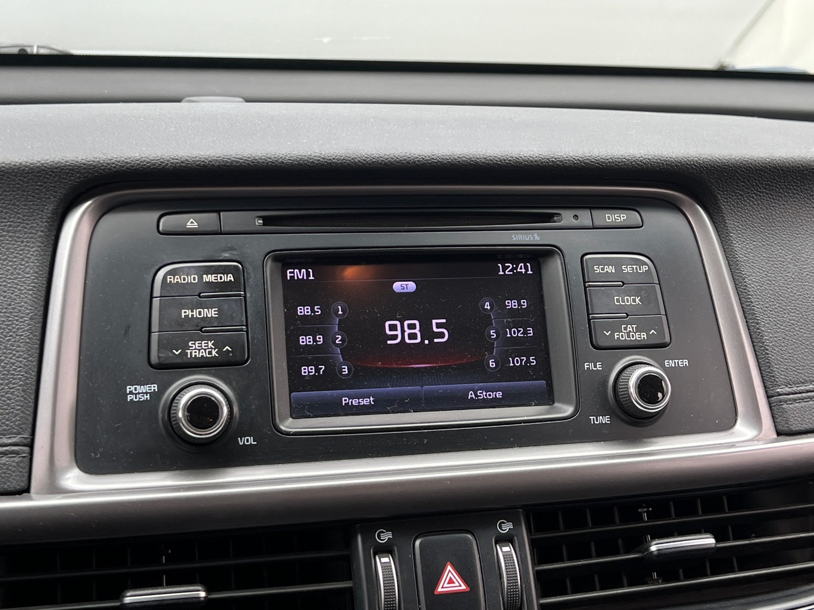 Thumbnail: 2016 Kia Optima - 4