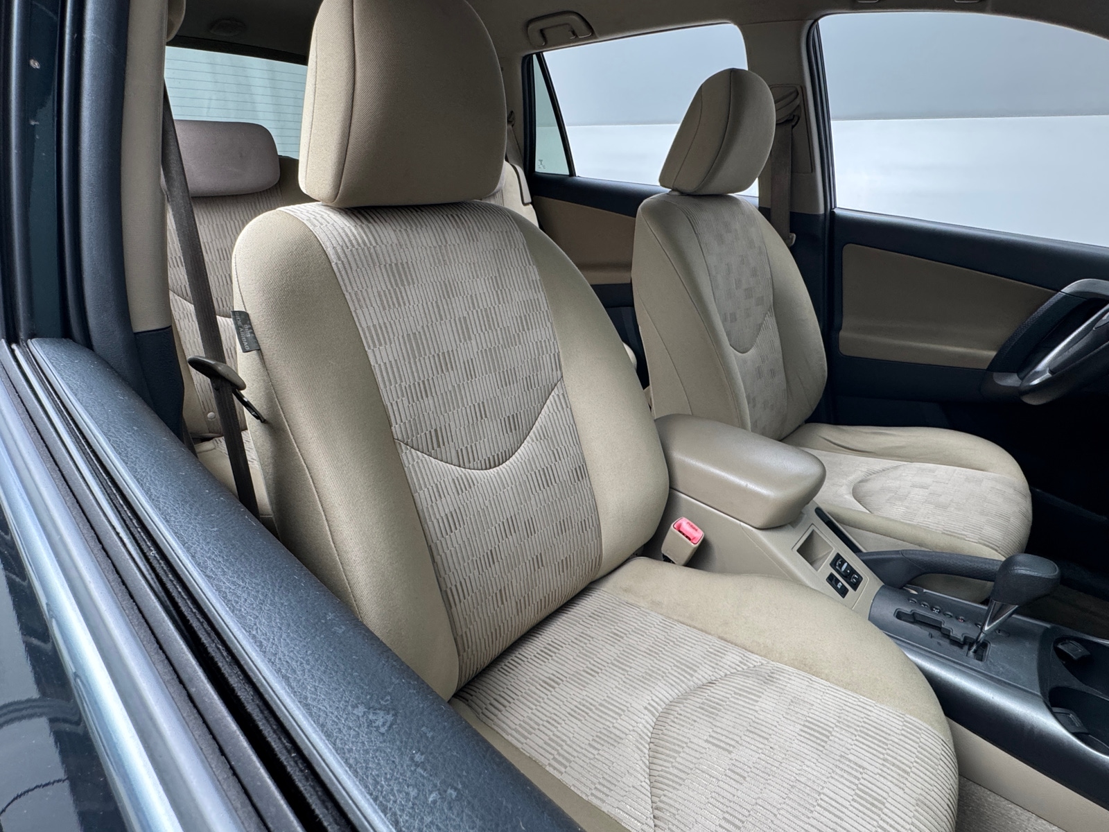 Thumbnail: 2011 Toyota RAV4 - 2