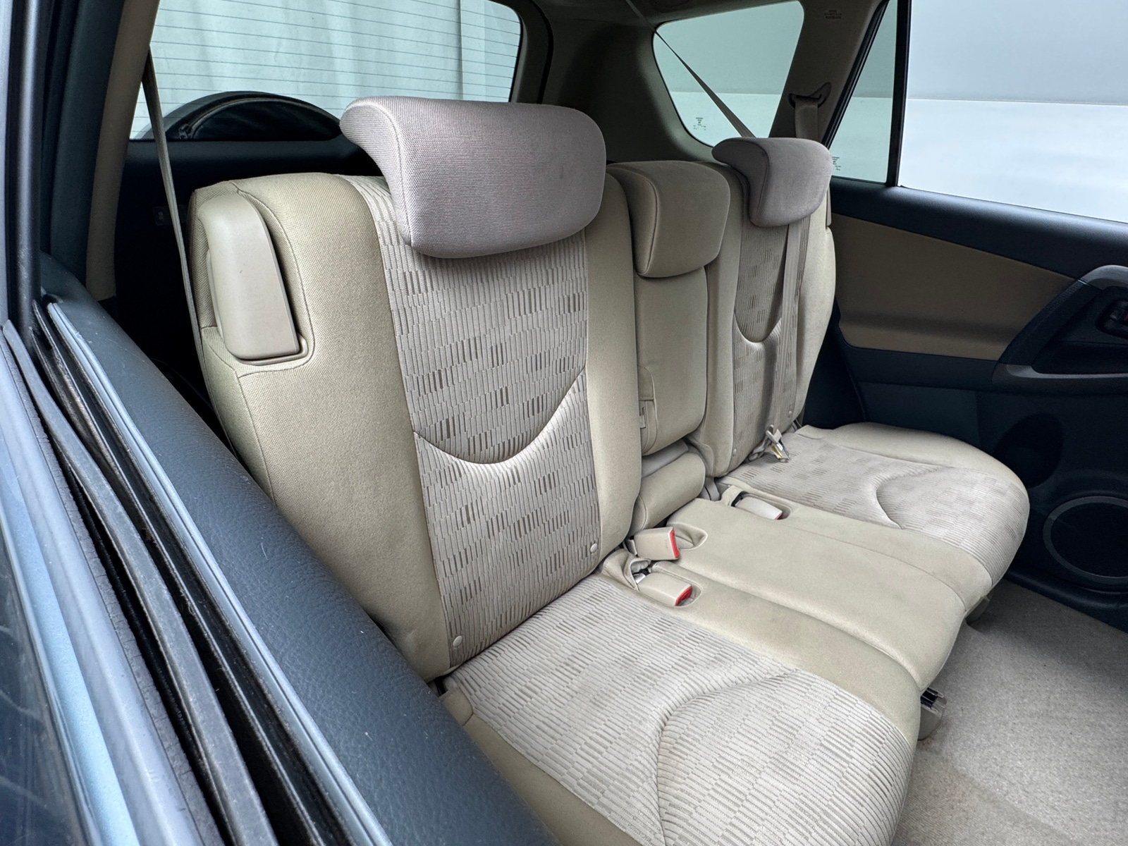 Thumbnail: 2011 Toyota RAV4 - 6