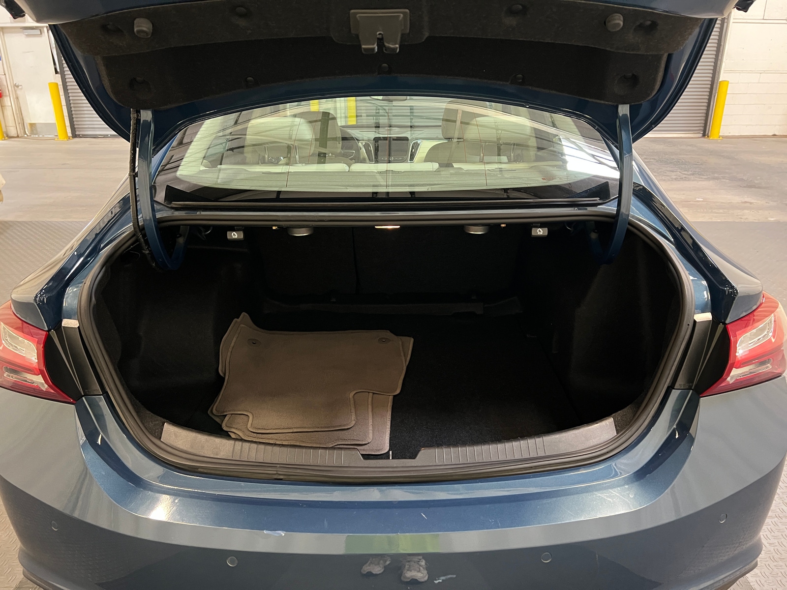 Thumbnail: 2024 Chevrolet Malibu - 6