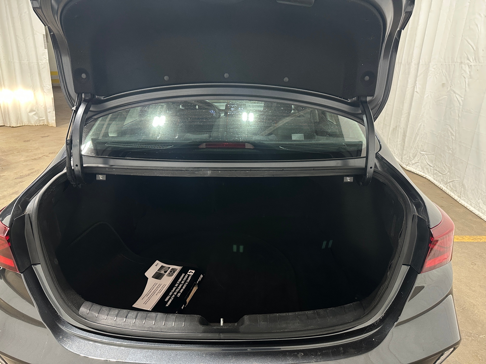 Thumbnail: 2023 Kia Forte - 7