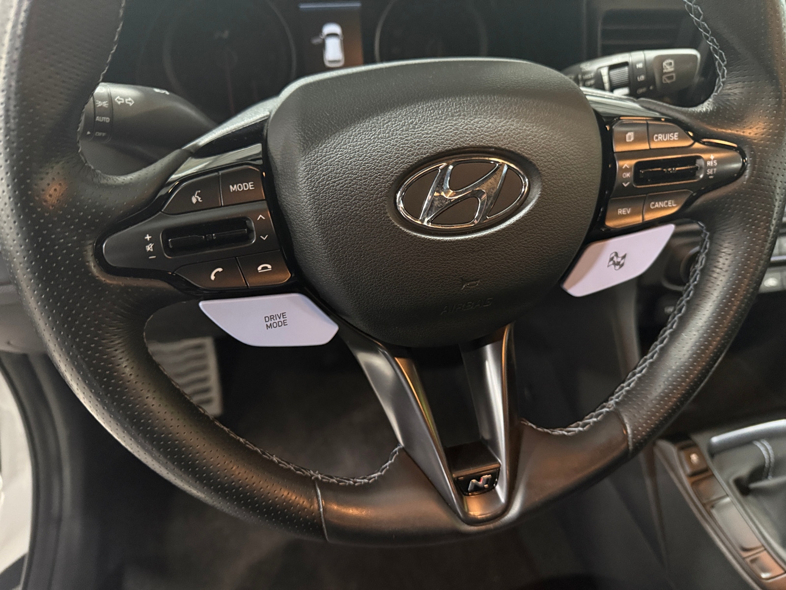 Thumbnail: 2019 Hyundai Veloster - 5