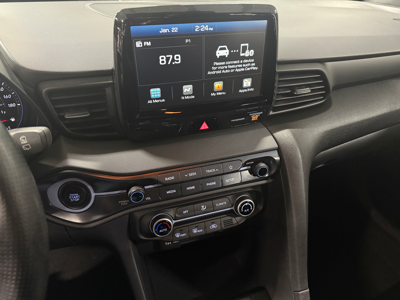 Thumbnail: 2019 Hyundai Veloster - 4