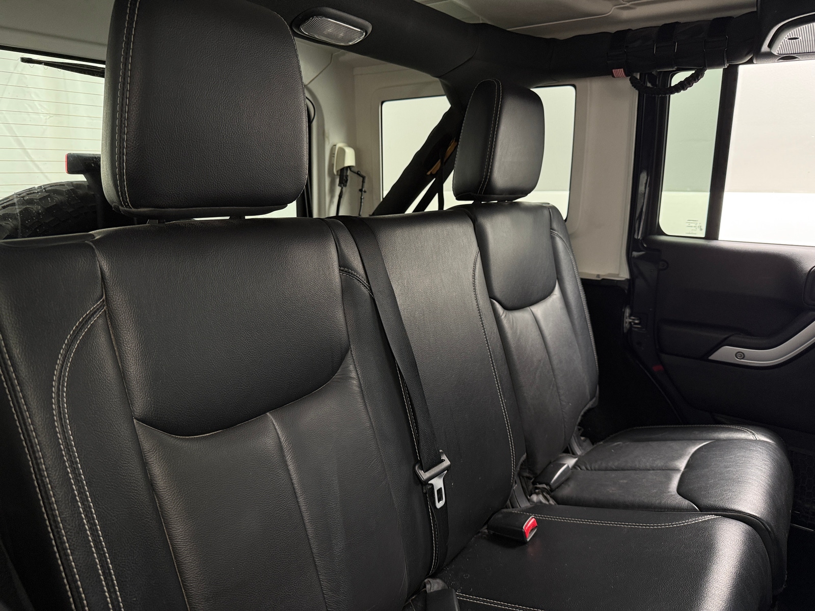 Thumbnail: 2017 Jeep Wrangler - 5