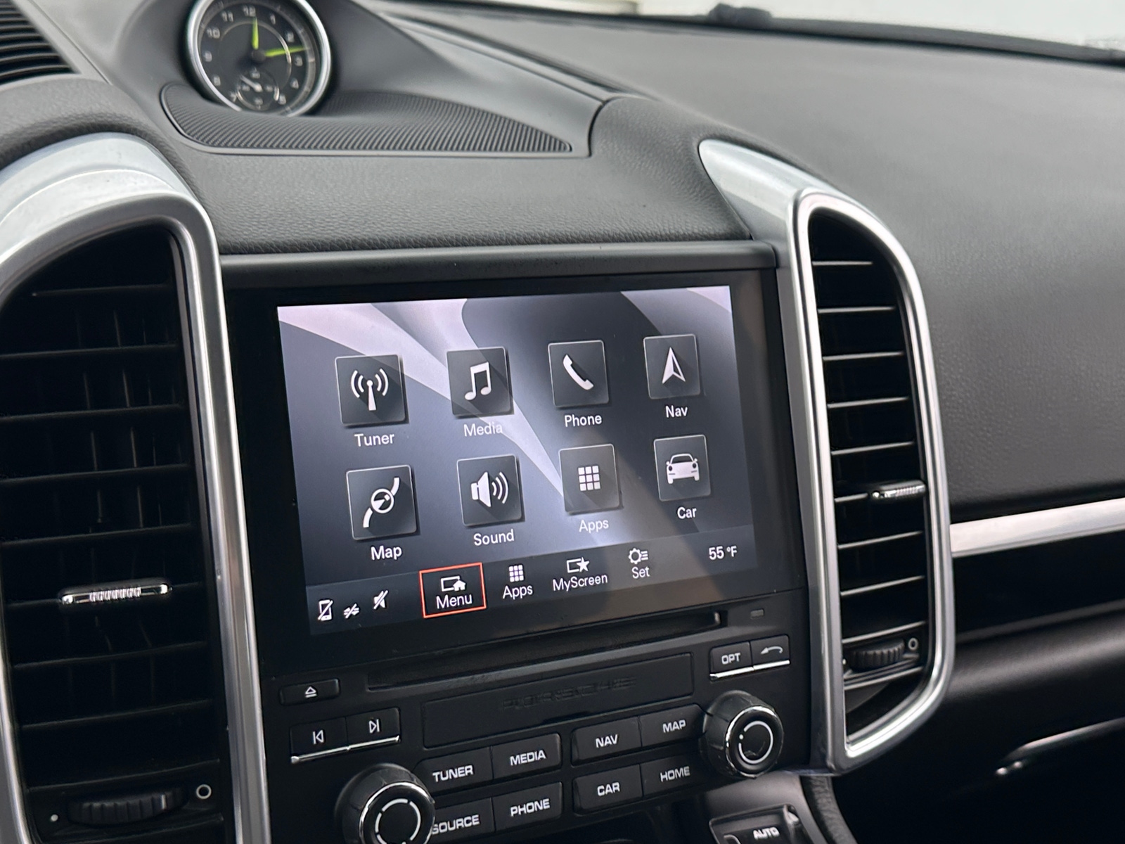 Thumbnail: 2017 Porsche Cayenne - 3