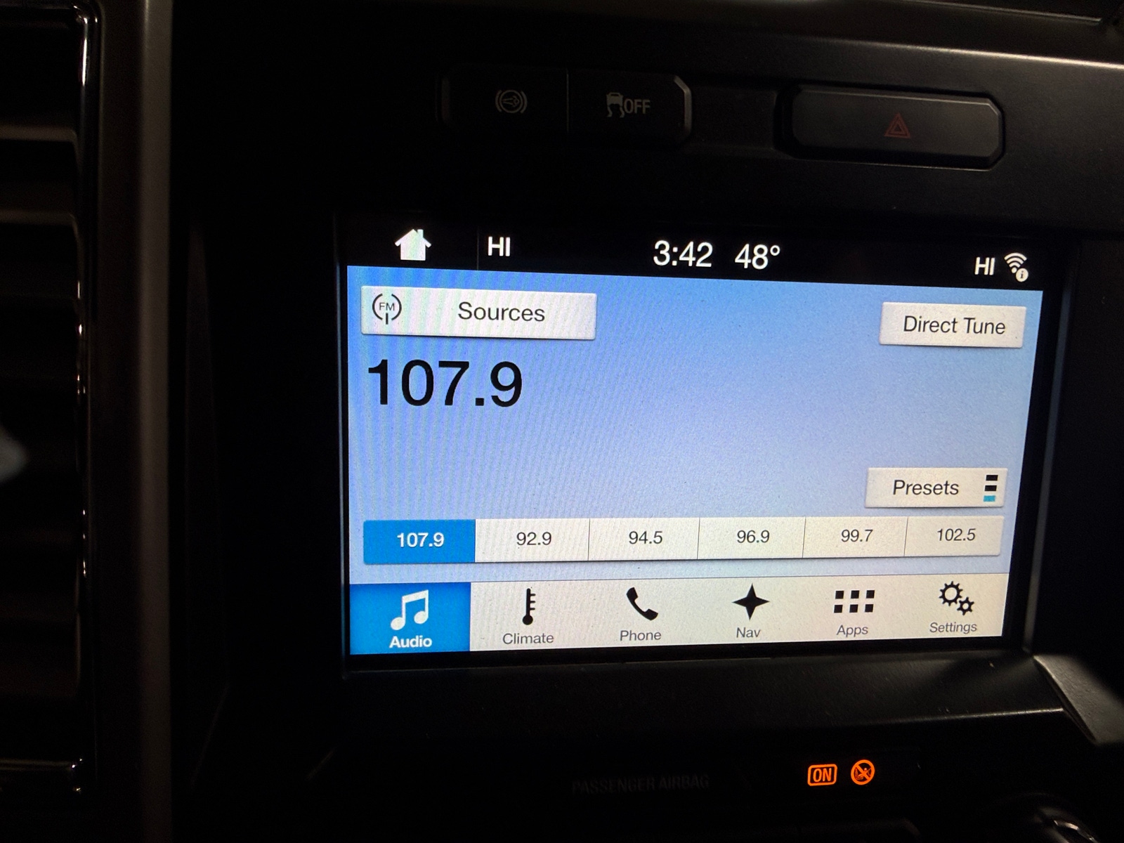 Thumbnail: 2017 Ford Econoline - 4