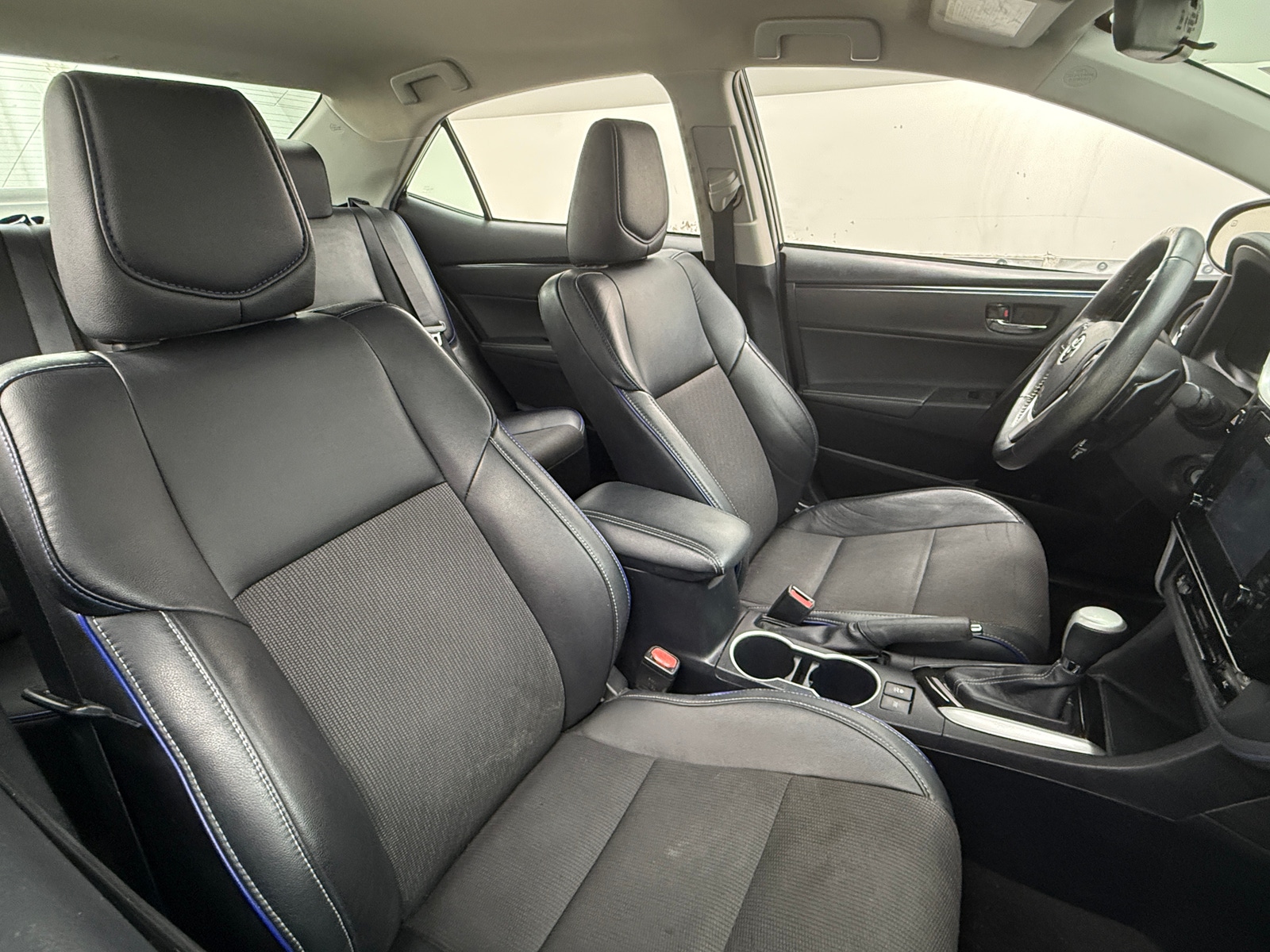 Thumbnail: 2017 Toyota Corolla - 2