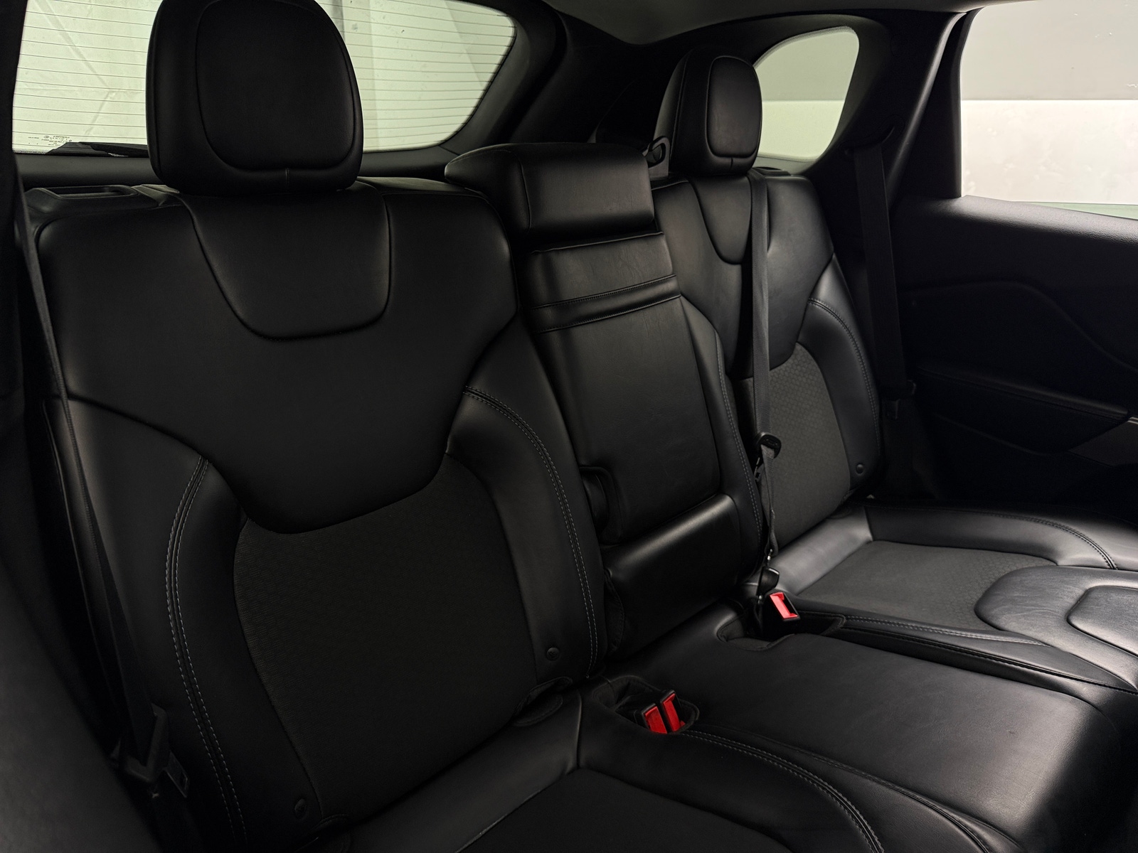 Thumbnail: 2019 Jeep Cherokee - 6