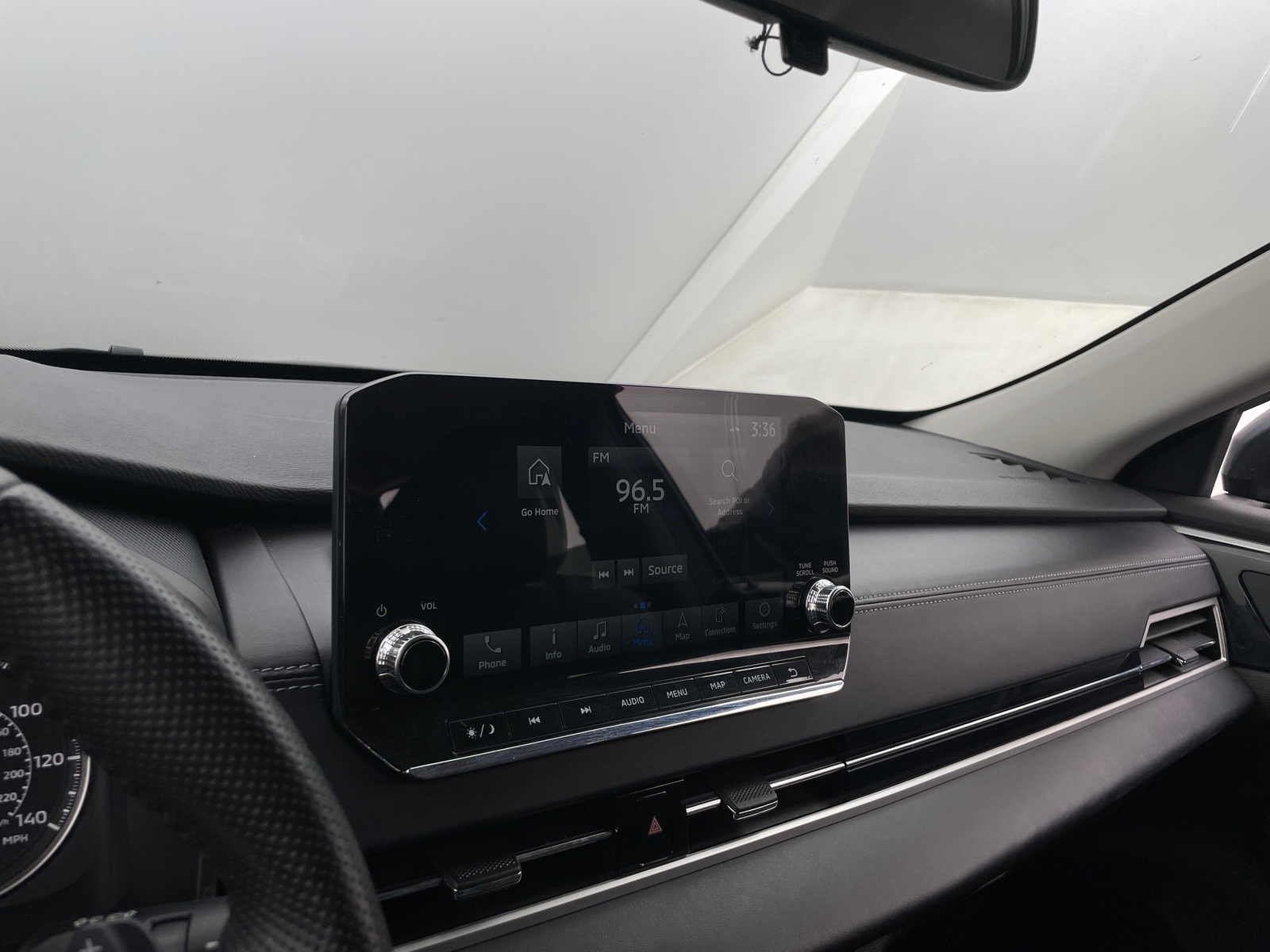 Thumbnail: 2024 Mitsubishi Outlander - 3